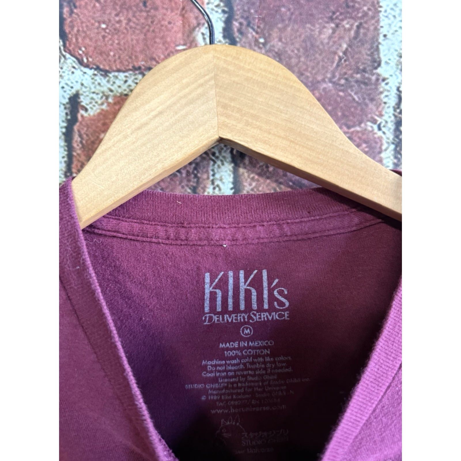 Vintage Kikis Delivery Service T-Shirt Red Short Sleeve Graphic Men MSize Size M Adult Medium Size US M / EU 48-50 / 2 - 3 Thumbnail