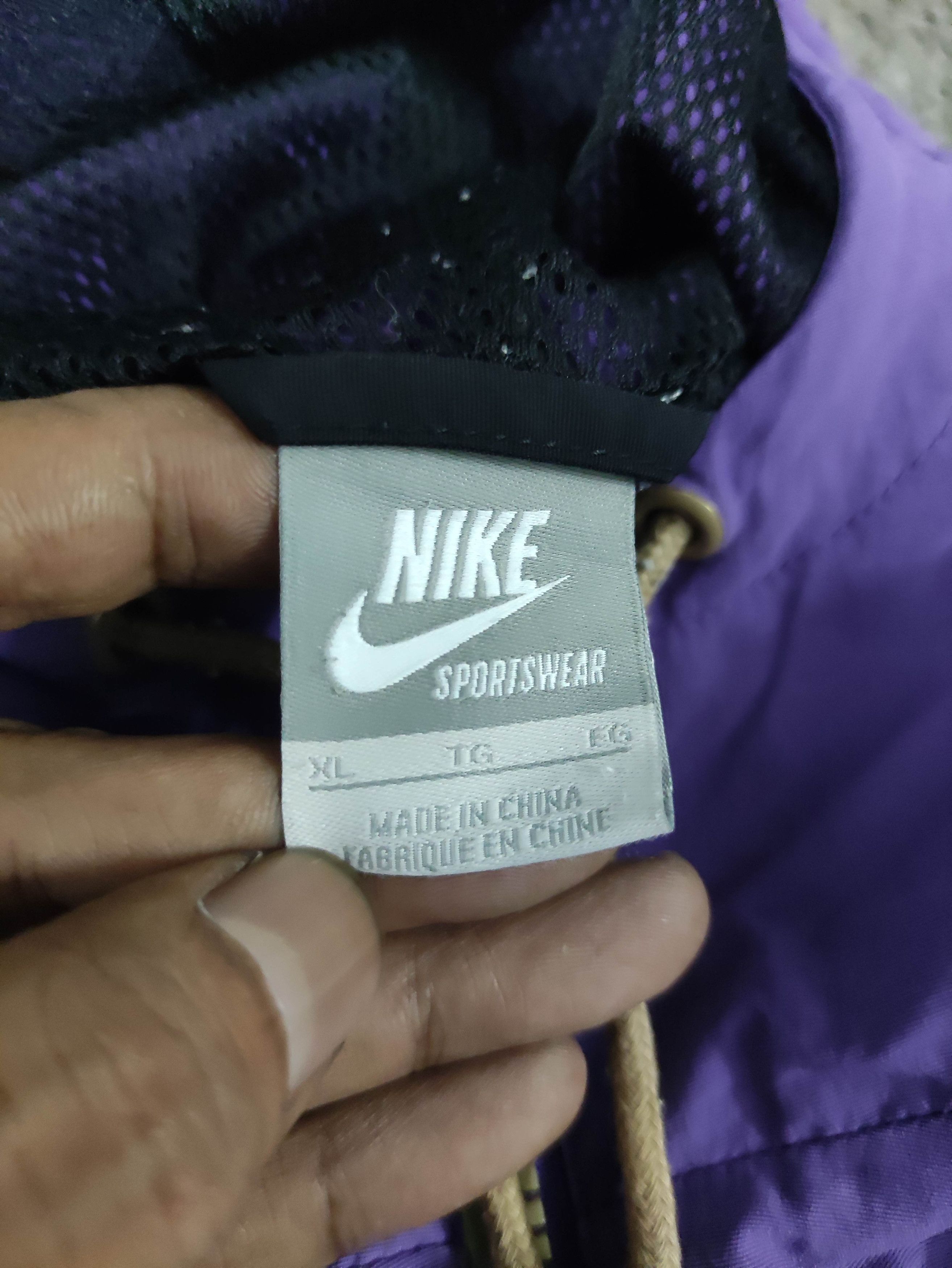 Nike Vintage Nike Windbreaker Sweater Half Zipper Hoodie Size US L / EU 52-54 / 3 - 11 Thumbnail