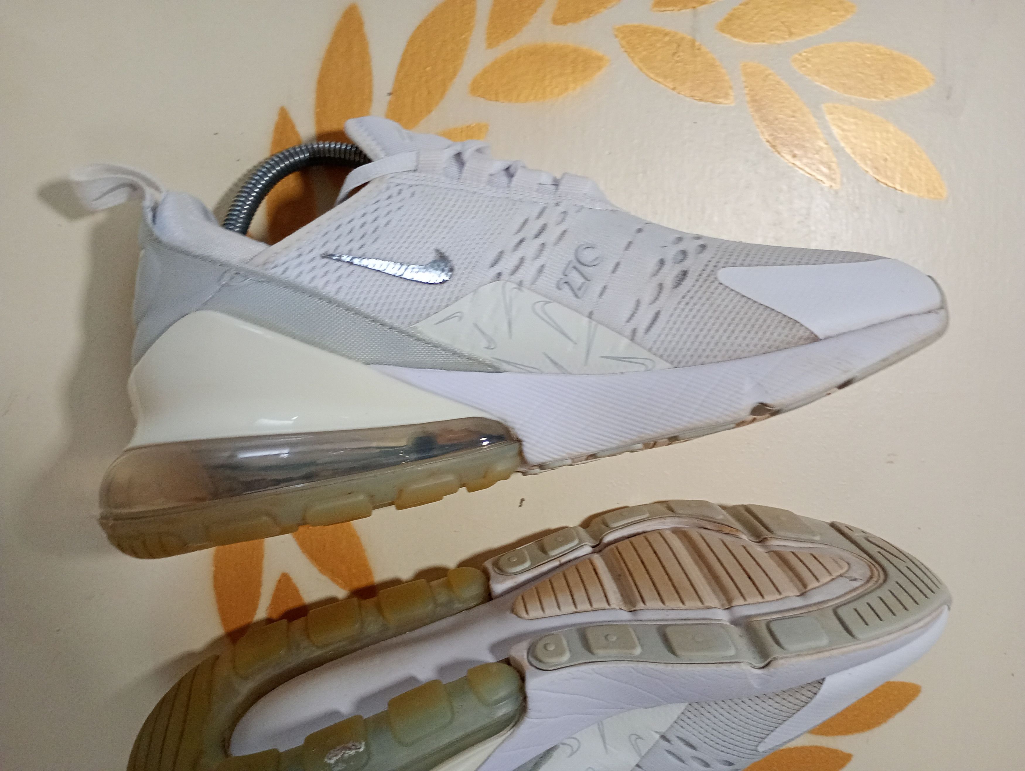 Nike Nike Air Max 270 Sneakers DR7859-100 Size US 8 / EU 41 - 12 Thumbnail