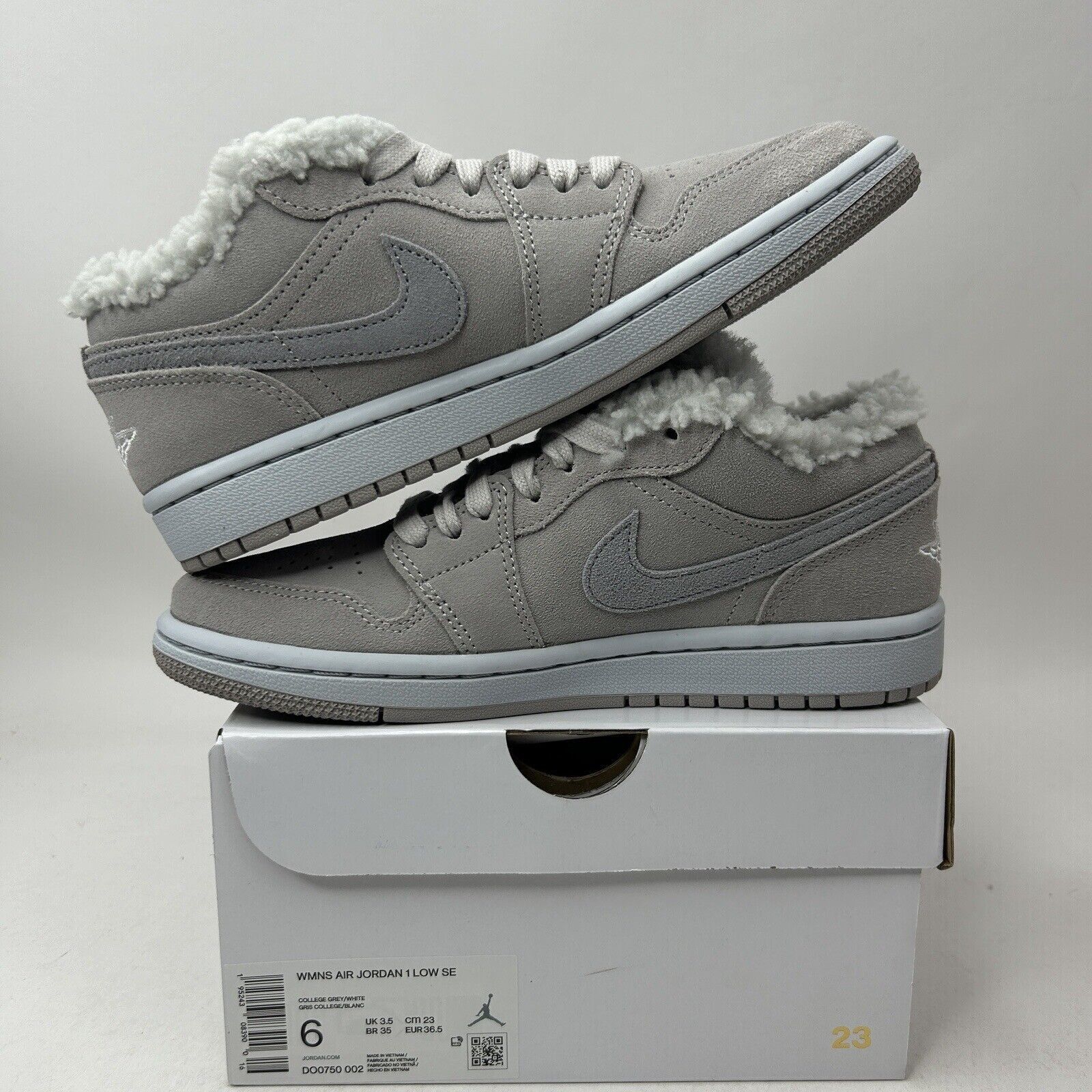 Nike Nike Air Jordan 1 Retro Low SE Sherpa Fleece “College Grey” Size US 6 / IT 36 - 3 Thumbnail