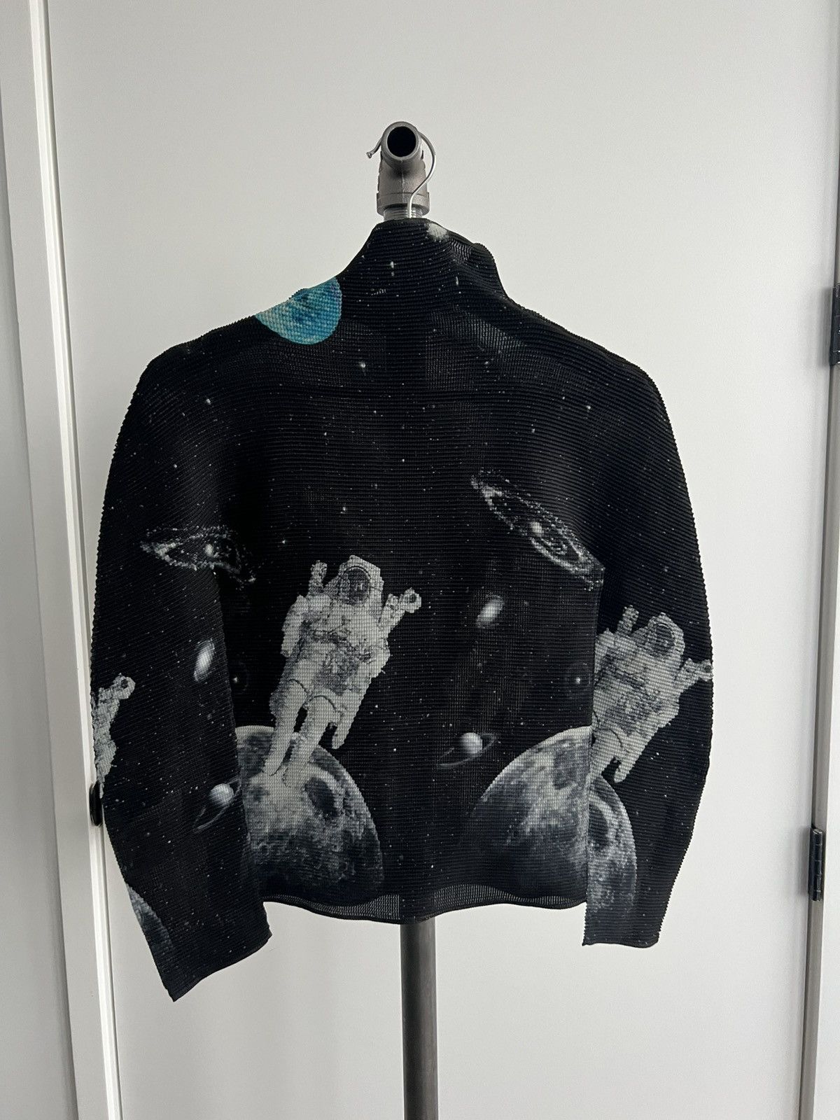 Issey Miyake 2007 Spaceman Top Size S / US 4 / IT 40 - 5 Thumbnail
