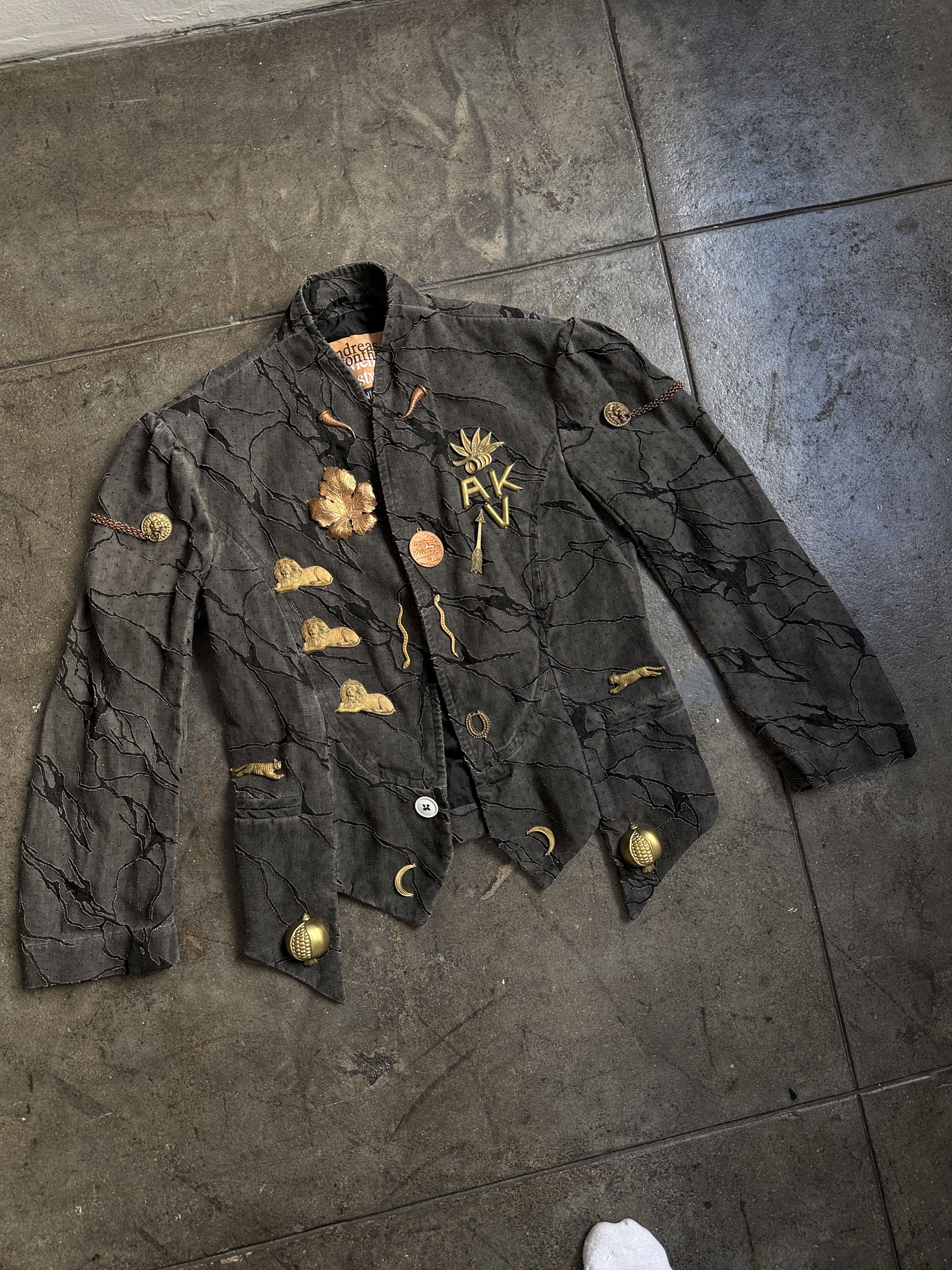 Vivienne Westwood 2016 2k$ New RARE Andreas Jacket w/ Big Metal Pins Size M / US 6-8 / IT 42-44 - 2 Thumbnail