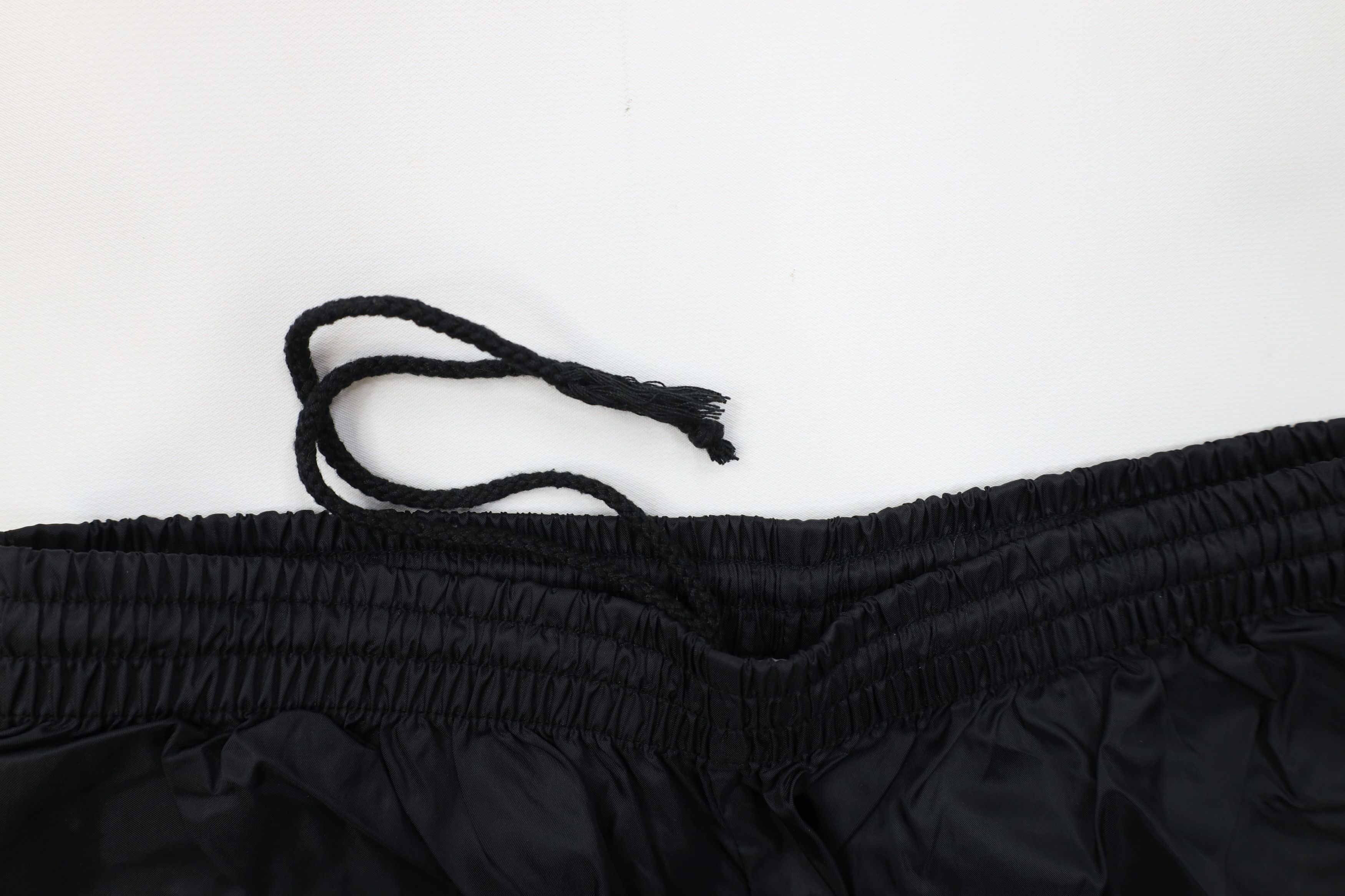 Vintage Vintage 90s Streetwear Cuffed Windbreaker Jogger Pants Black Size US 34 / EU 50 - 9 Thumbnail