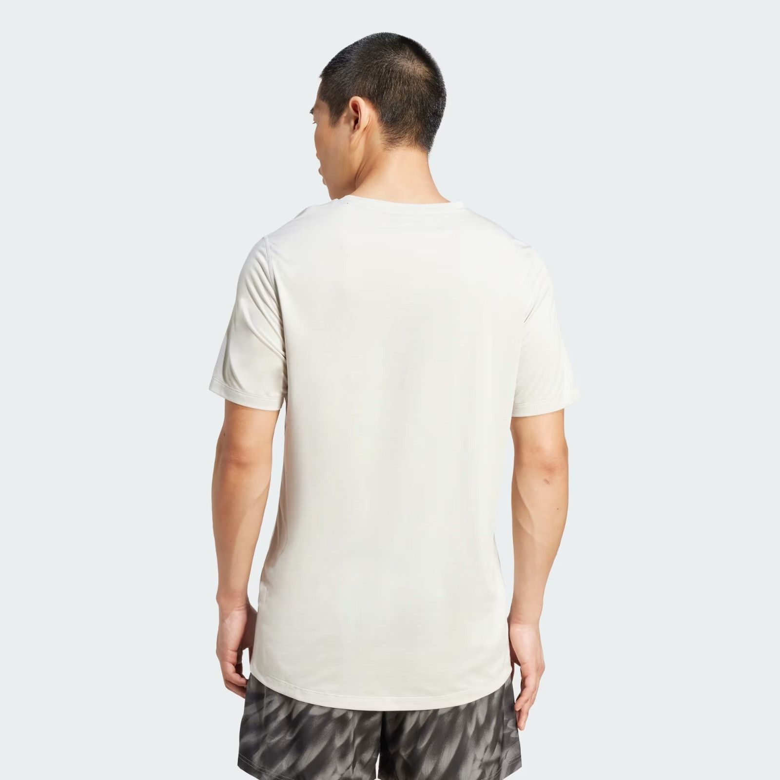 Adidas o1mle0526 The Run Short Sleeve T-Shirt in White Size US XL / EU 56 / 4 - 3 Thumbnail