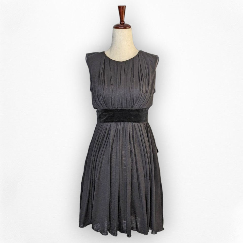 Chloe Chloe wool blend sleeveless mini dress size small Size S / US 4 / IT 40 - 1 Thumbnail
