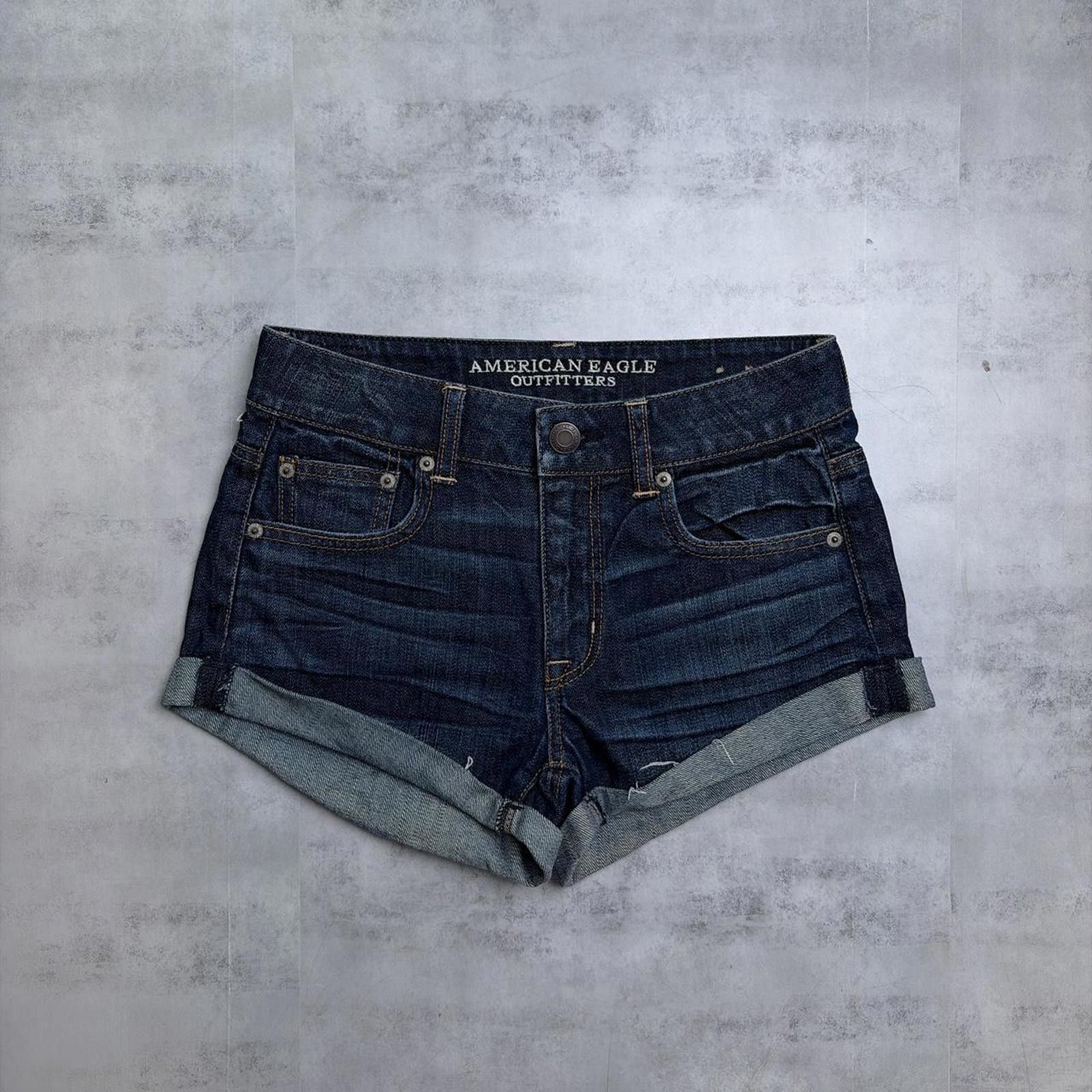 American Eagle Outfitters Y2K Dark Wash American Eagle Grunge Mini Denim Shorts Size 30" / US 8 / IT 44 - 2 Thumbnail