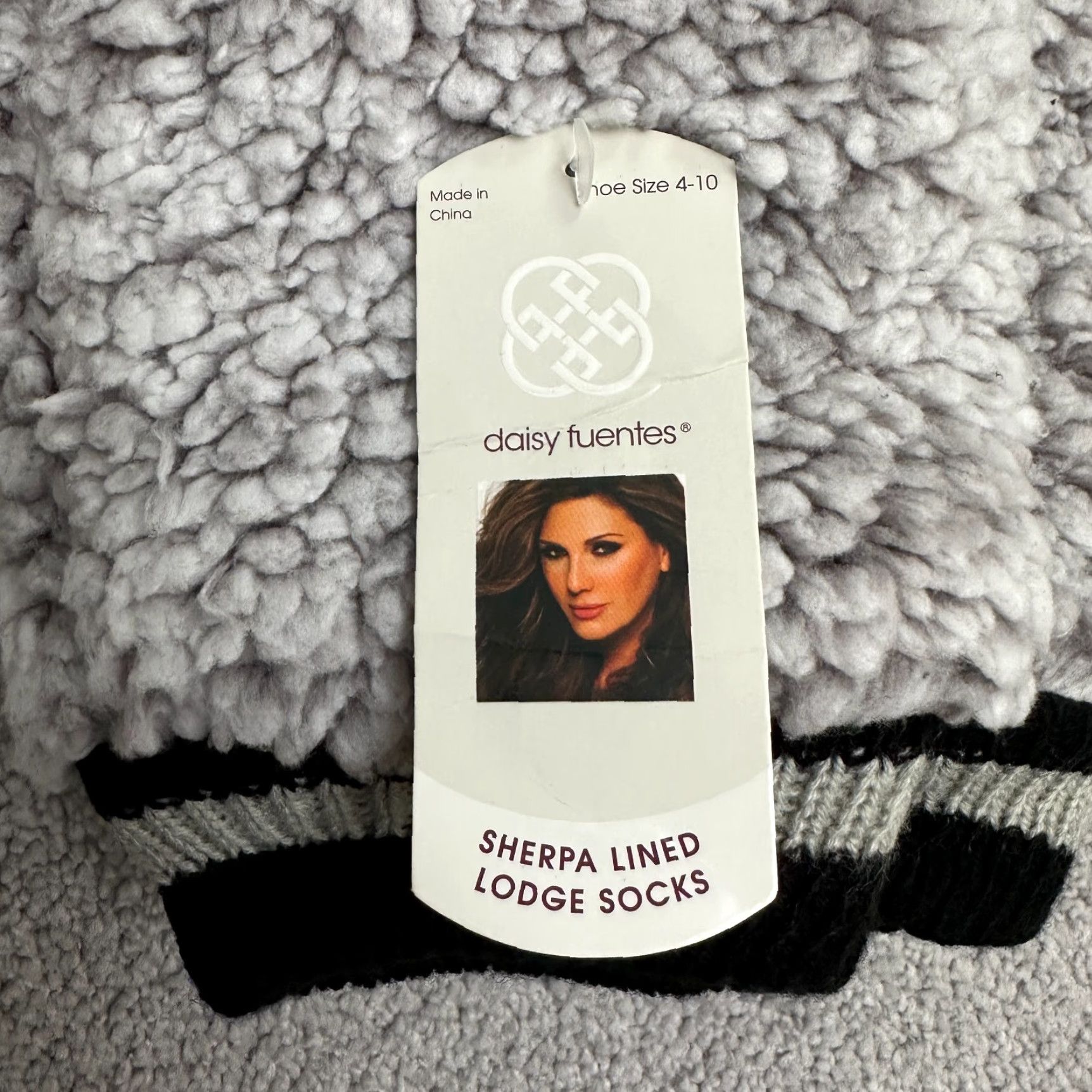 Vintage Daisy Fuentes Sherpa Lined Lodge Socks Womens 4-10 Gray Gripper Sole NWT New Size ONE SIZE - 5 Thumbnail