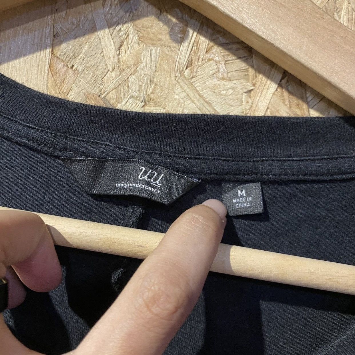 Undercover × Uniqlo Undercover X Uniqlo UU TV Size US S / EU 44-46 / 1 - 5 Thumbnail