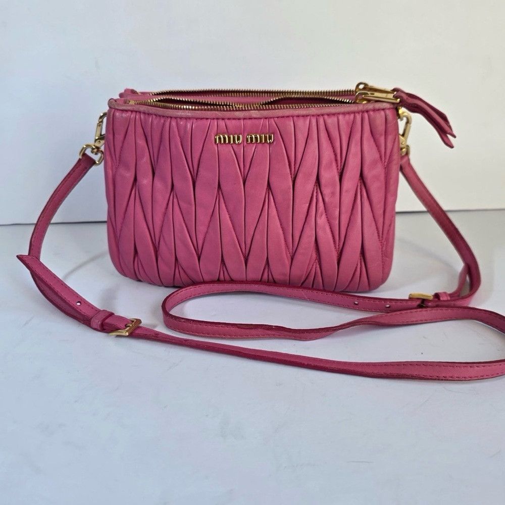 Miu Miu Miu Miu Pink Matelasse Shoulder Bag Size ONE SIZE - 1 Thumbnail