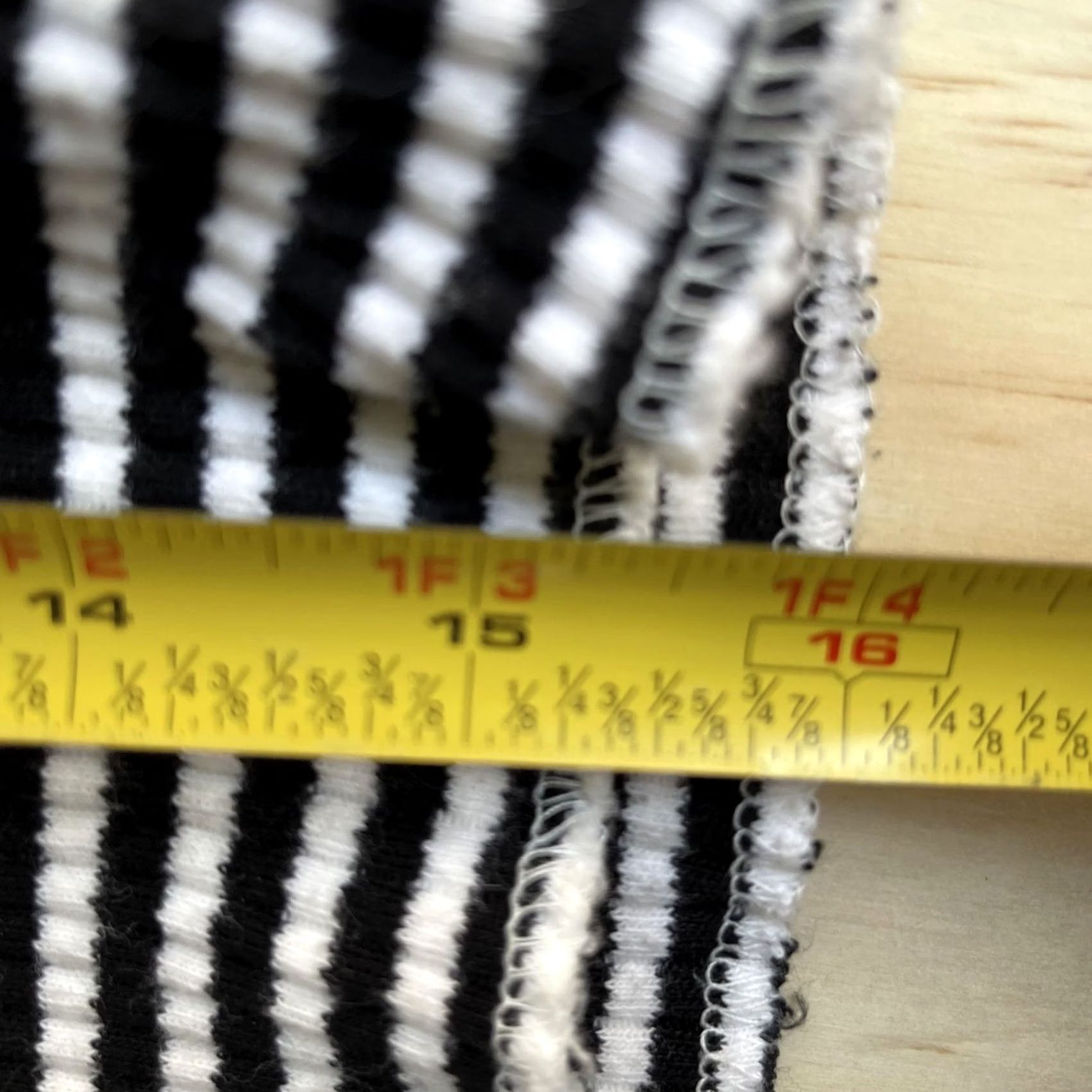 Vintage VINTAGE B'REAL Shirt Juniors S Black White Striped Cropped Ruffle Scoop Neck Top Size S / US 4 / IT 40 - 7 Thumbnail