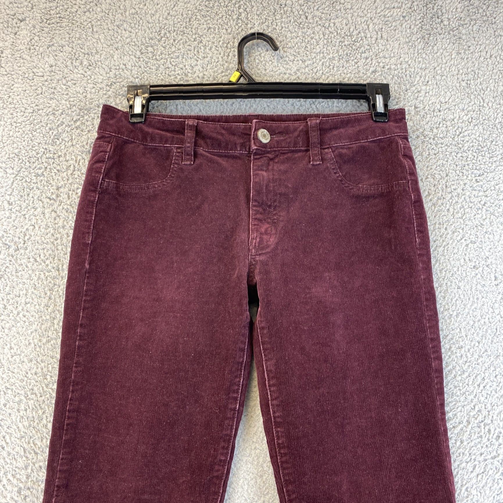 American Eagle Outfitters American Eagle Womens Corduroy Pants 8 Stretch Burgundy Straight 54-43 Size 30" / US 8 / IT 44 - 2 Thumbnail