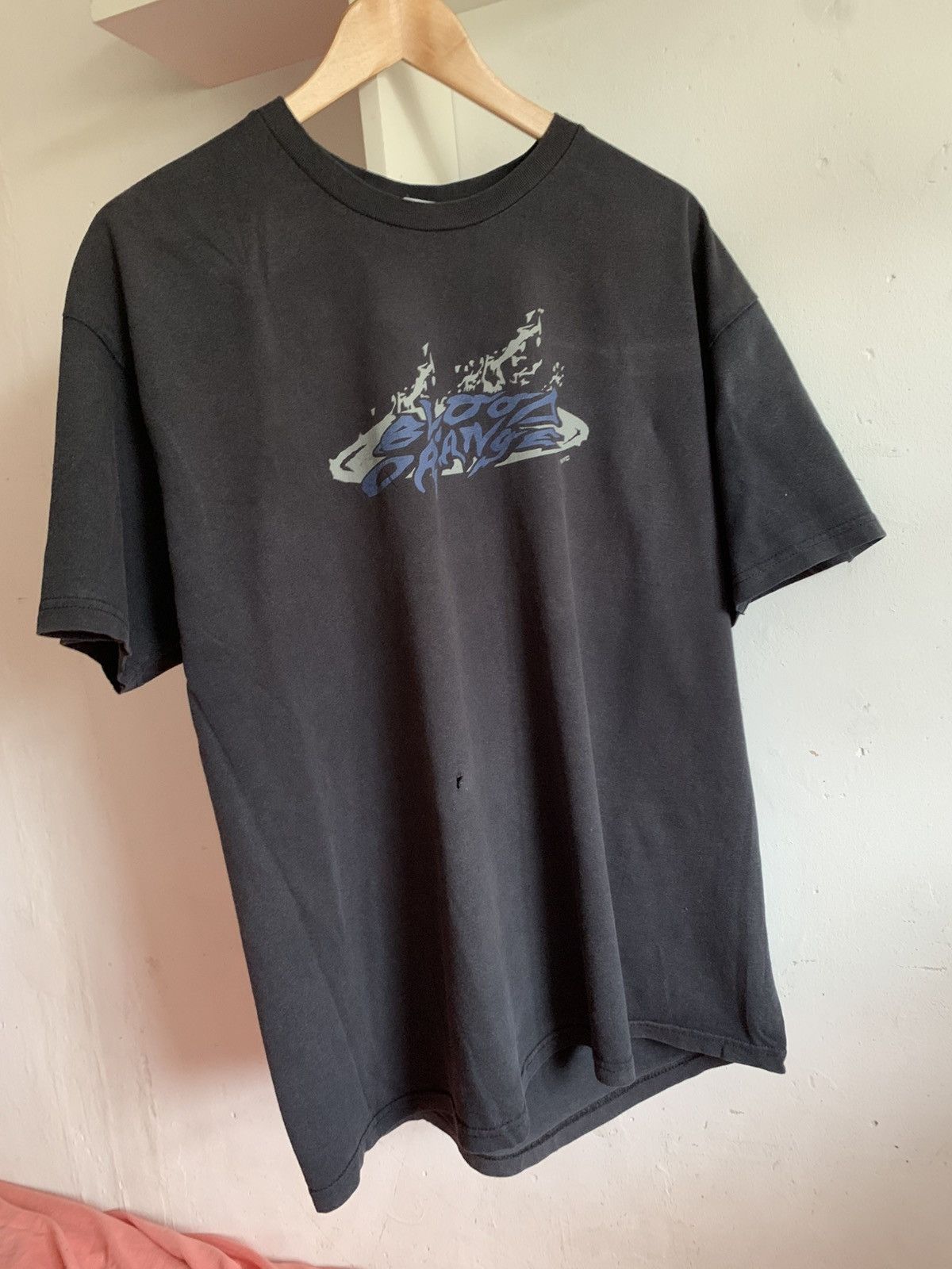 Vintage Blood Orange Negro Swan T-Shirt Size US XL / EU 56 / 4 - 1 Thumbnail