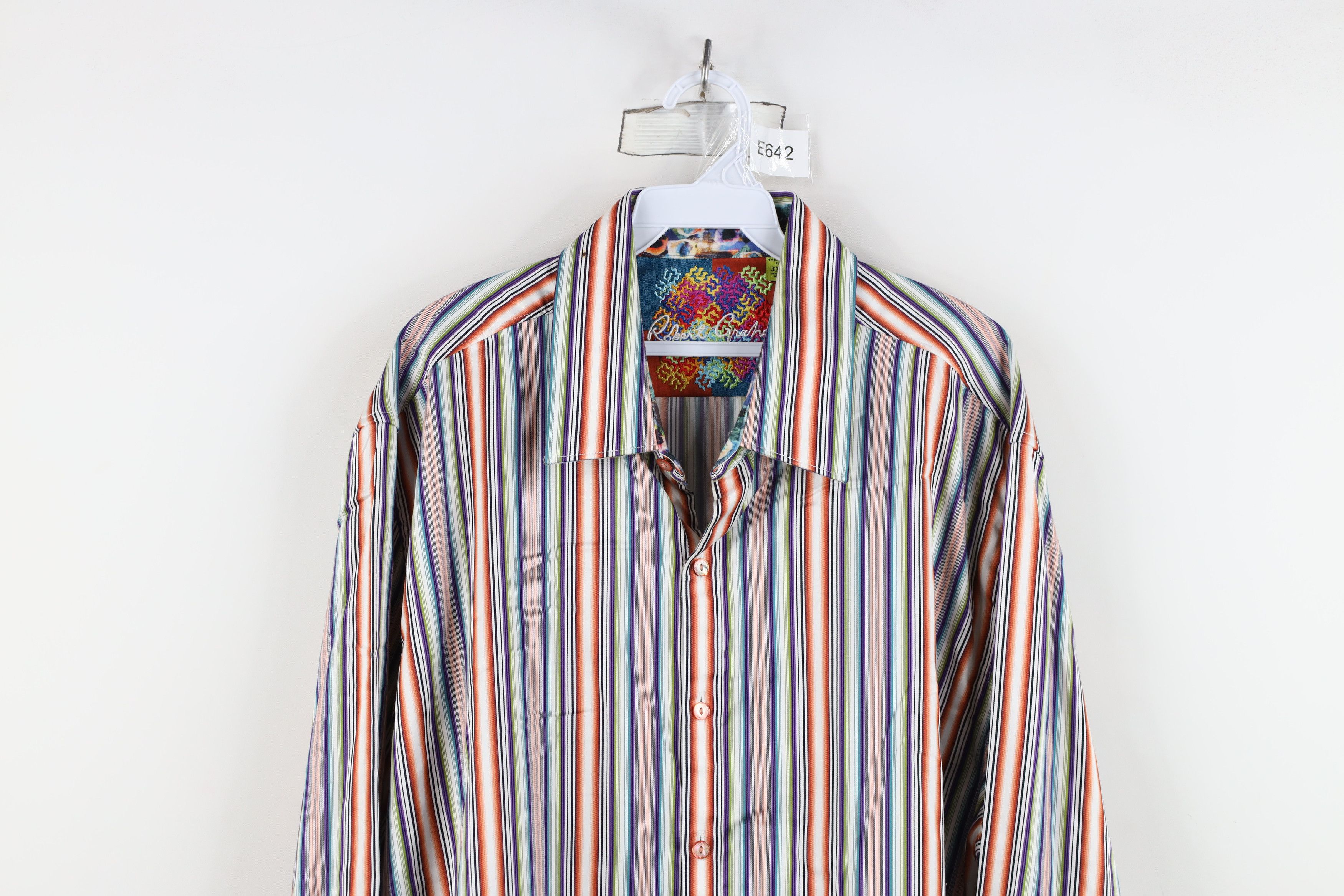 Robert Graham Robert Graham Fit Rainbow Striped Flip Cuff Button Shirt Size US XXL / EU 58 / 5 - 2 Thumbnail