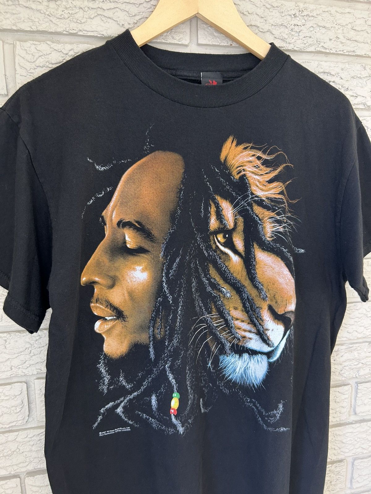 Band Tees × Bob Marley × Vintage Vintage Y2k Bob Marley Lion Rastafarian Band Tee Shirt Size US M / EU 48-50 / 2 - 2 Thumbnail