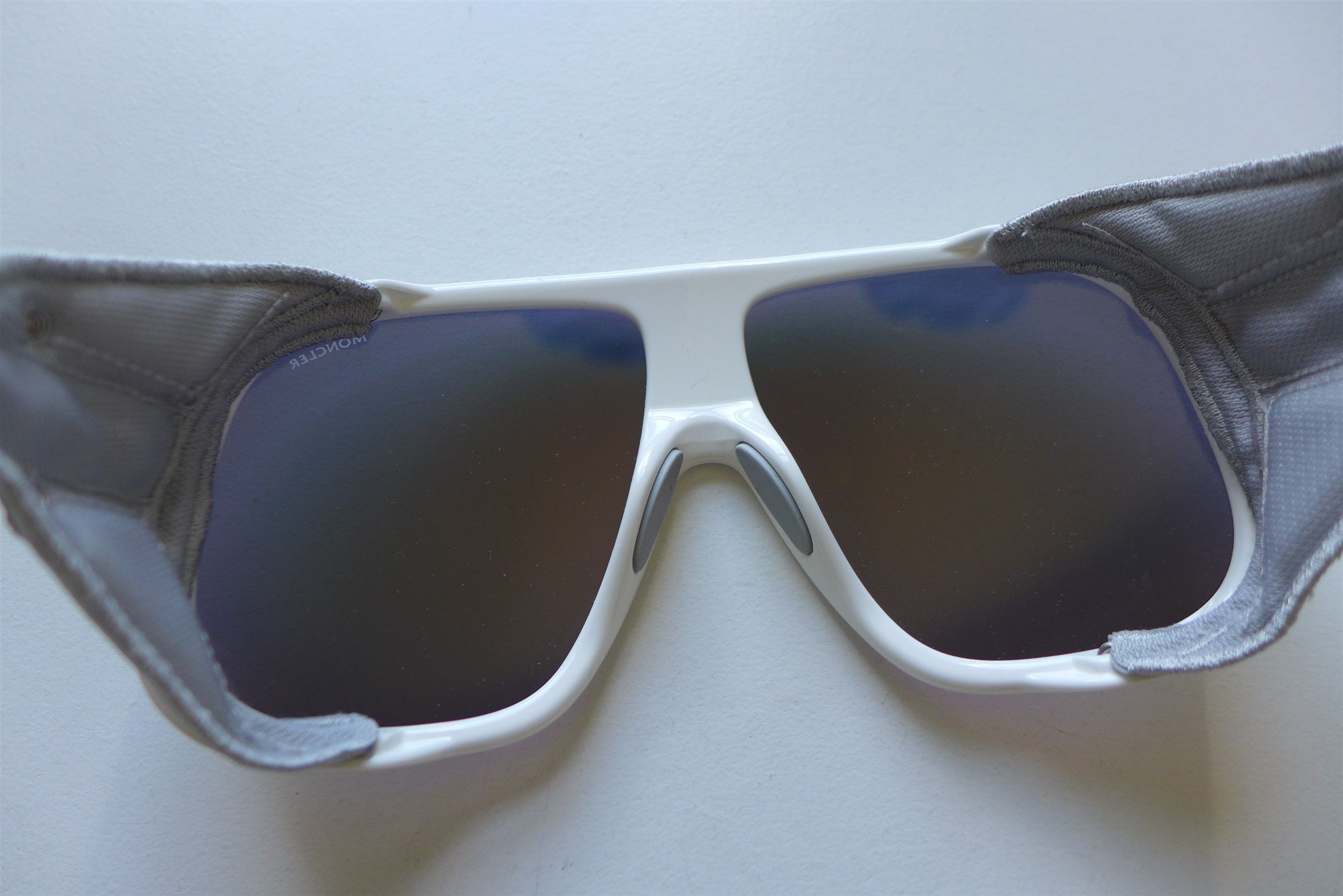 Moncler Moncler Diffractor Sunglasses - White / Smoke Mirror Size ONE SIZE - 9 Thumbnail
