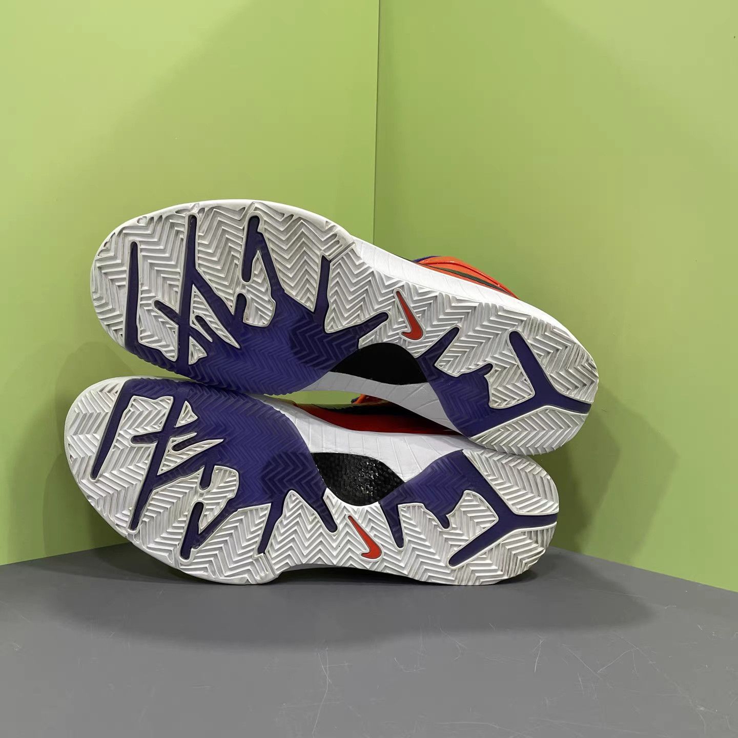 Nike Nike Zoom Kobe 4 Protro Undefeated Suns Basketball Shoes K15 Size US 13 / EU 46 - 8 Thumbnail