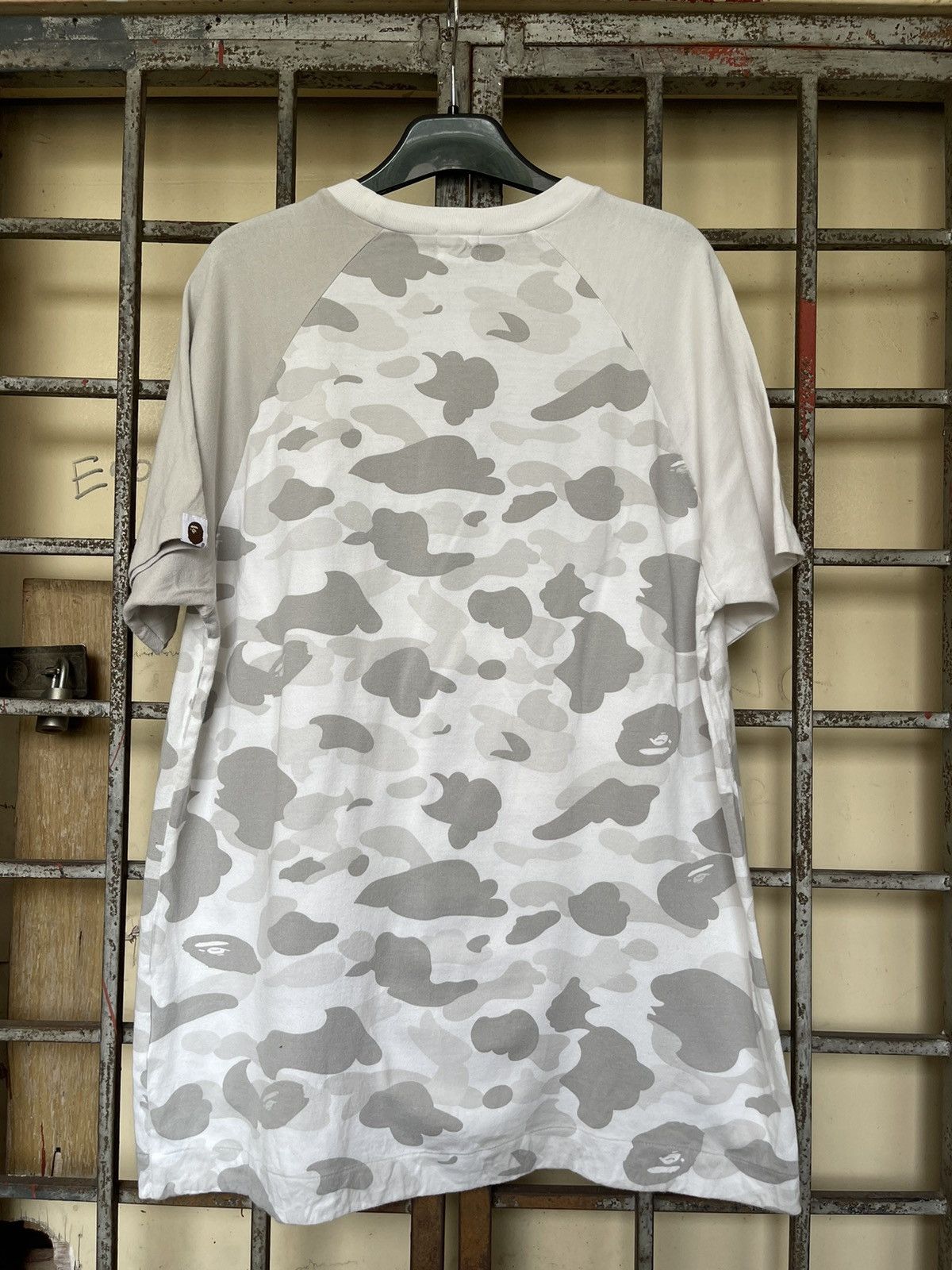 Bape Vintage Bape Camo Tee Size US L / EU 52-54 / 3 - 2 Thumbnail