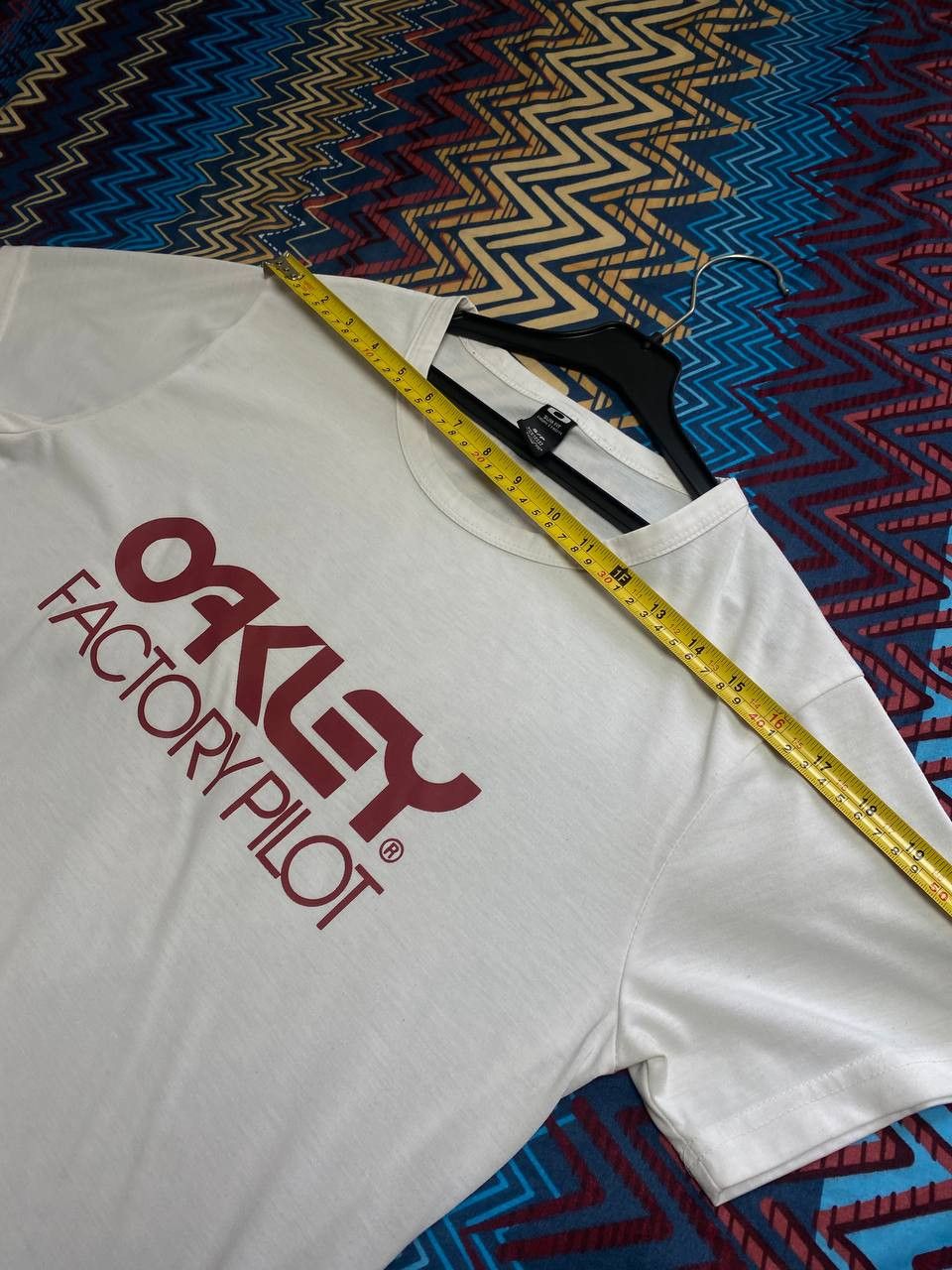 Oakley Streetwear T-Shirt Oakley big logo white Y2K Vintage Size US S / EU 44-46 / 1 - 11 Thumbnail