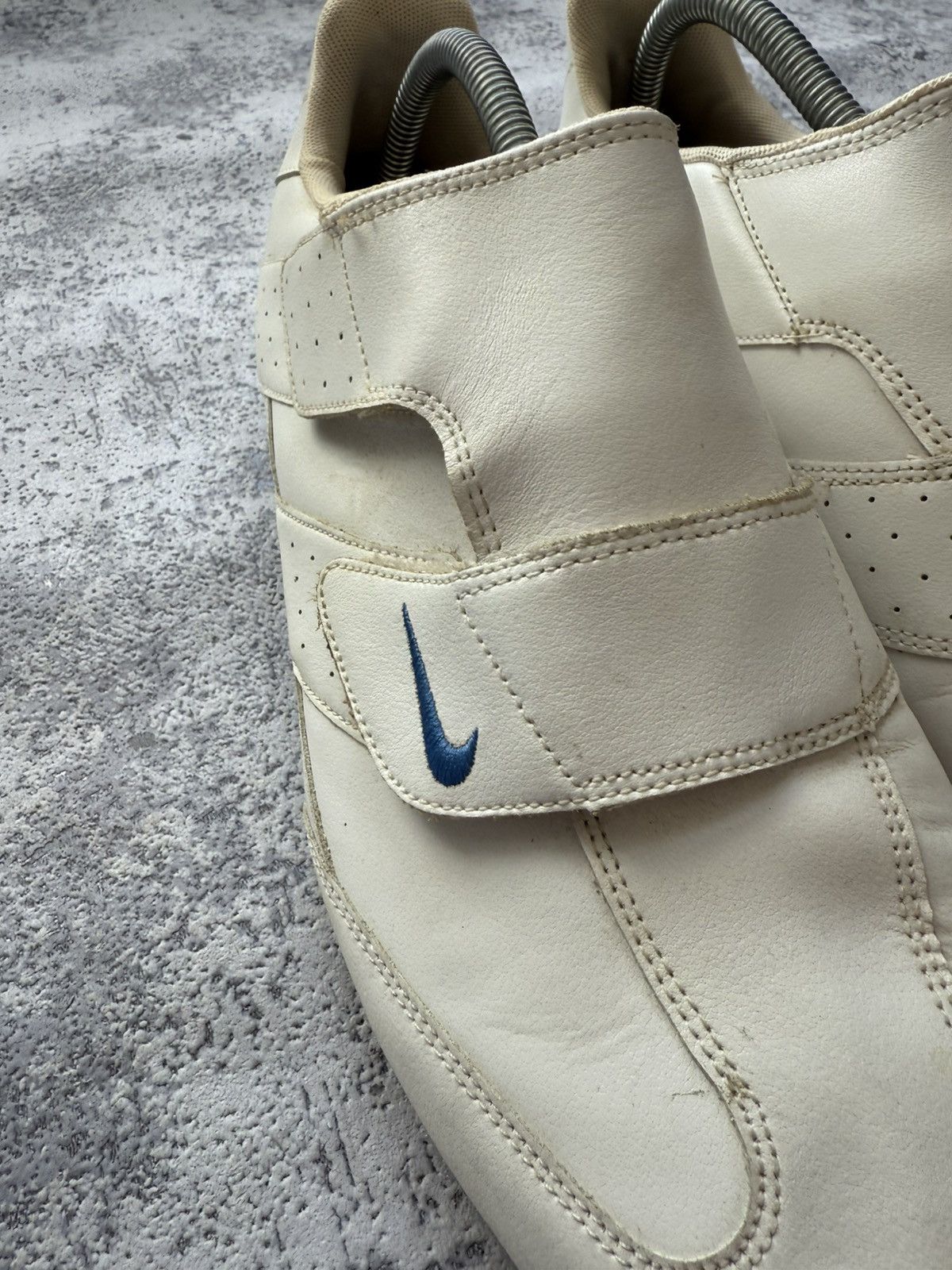 Japanese Brand Vintage 2010 Nike Y2K Roubaix II V Leather Sneakers Size US 10 / EU 43 - 3 Thumbnail