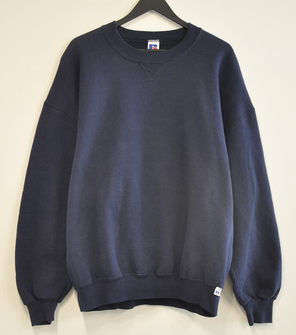 Russell Athletic × Vintage Vintage Russell Blank Navy Sweater Size US XXL / EU 58 / 5 - 1 Thumbnail