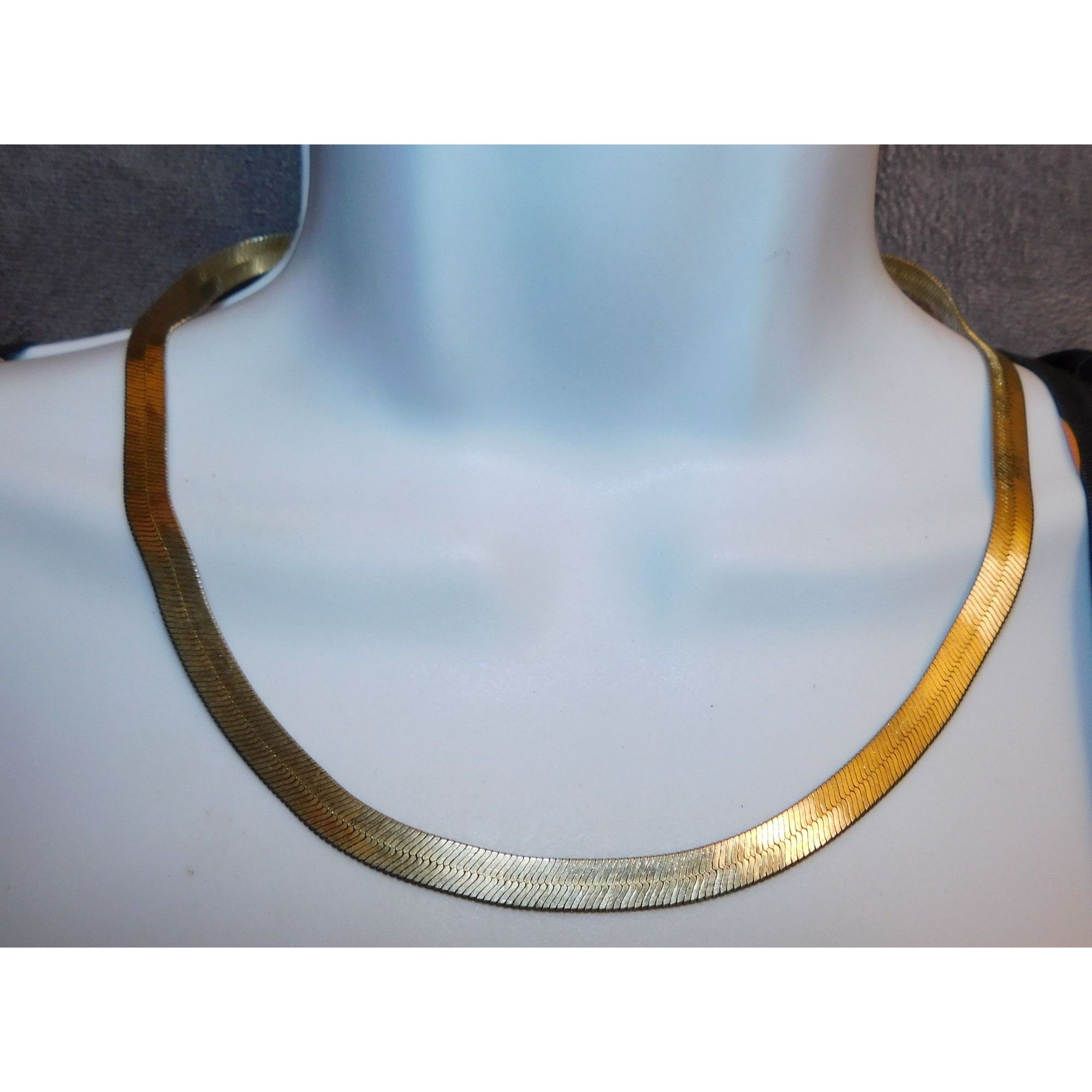 Other Simple Gold Tone Flat Ribbon Chain Necklace Size ONE SIZE - 1 Thumbnail