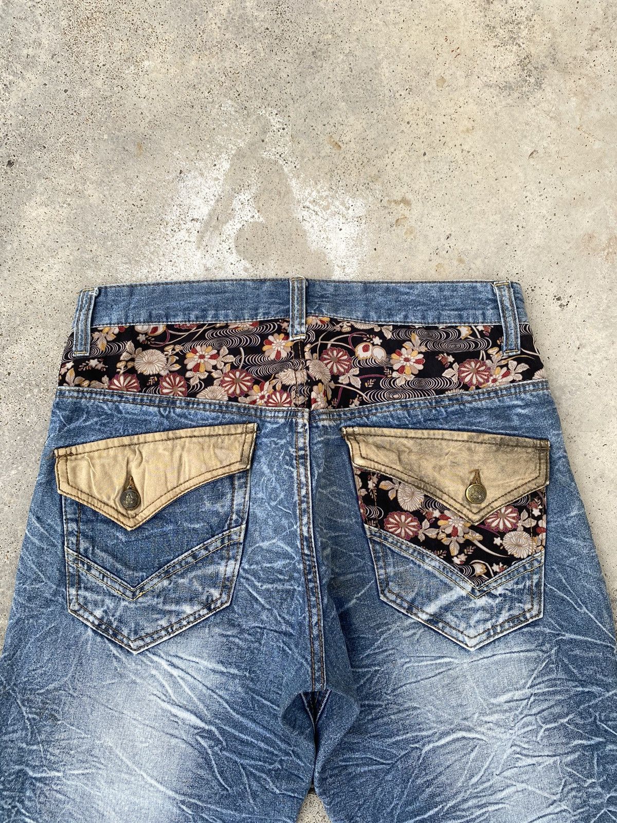 Other 2000s Piko Sukajan Tamashi Karakuri Styled Jorts Size US 32 / EU 48 - 2 Thumbnail