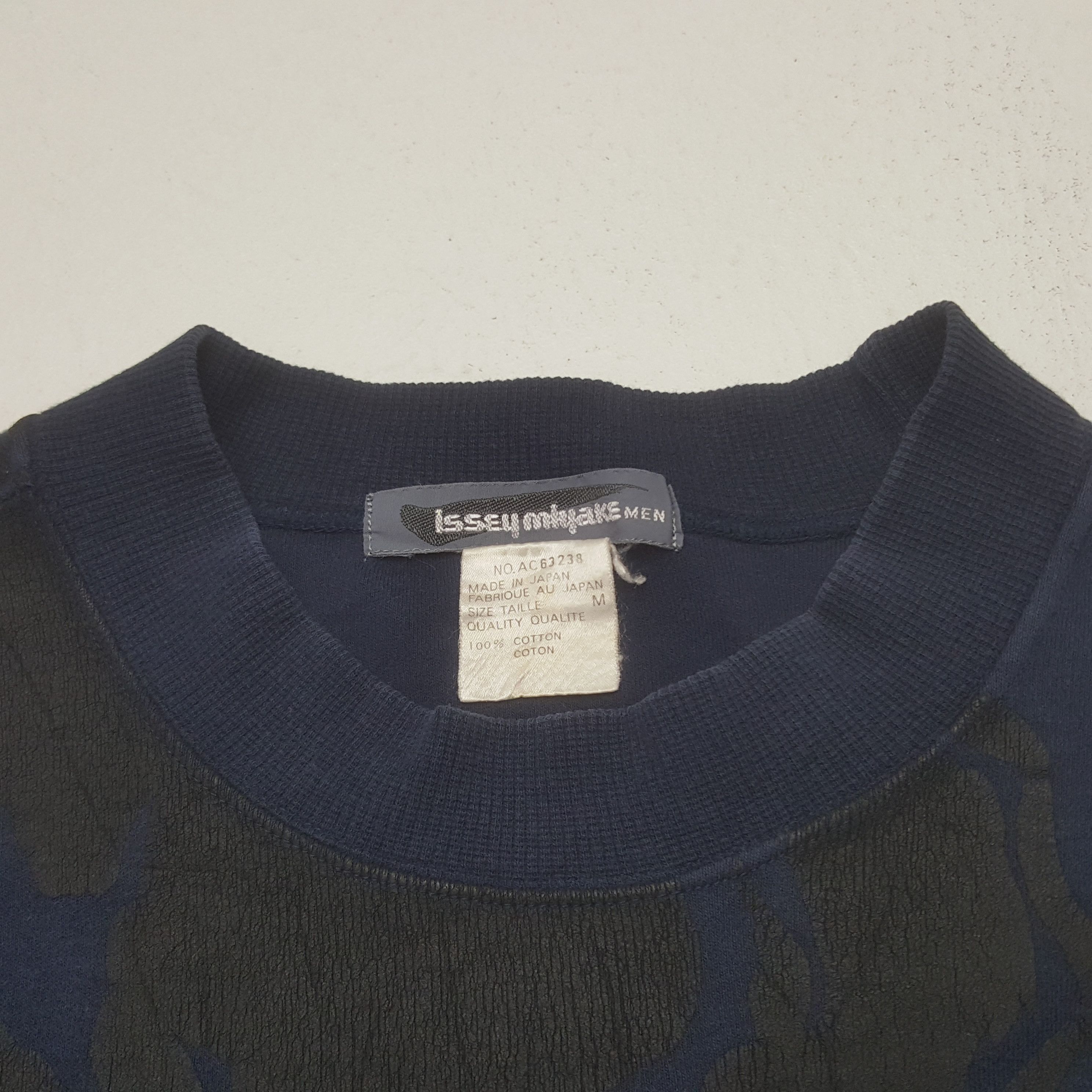 Issey Miyake Vintage Issey miyake Men Sweatshirt Size US M / EU 48-50 / 2 - 5 Thumbnail