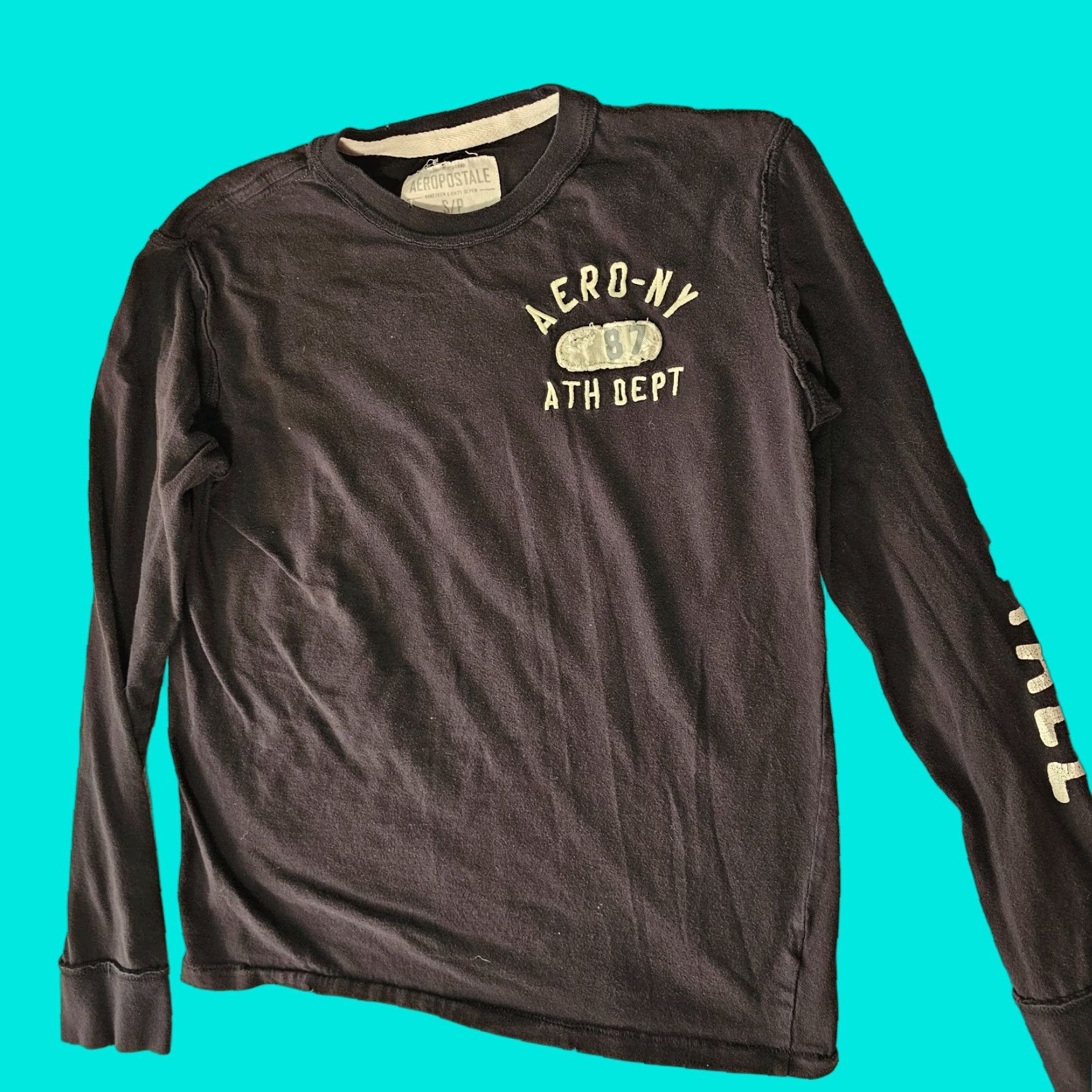 Vintage Aéropostale Shirt Mens S Black Aero 87 Logo Print Long Sleeve 100% Cotton Crew Neck T-Shirt Man 90s USA Band Aerosmith Logo Size US S / EU 44-46 / 1 - 1 Thumbnail
