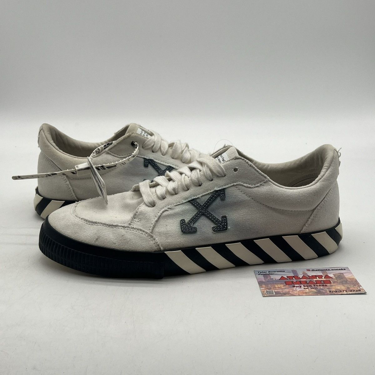 Off-White Off white vulc sneaker white black light blue Size US 11.5 / EU 44-45 - 1 Thumbnail