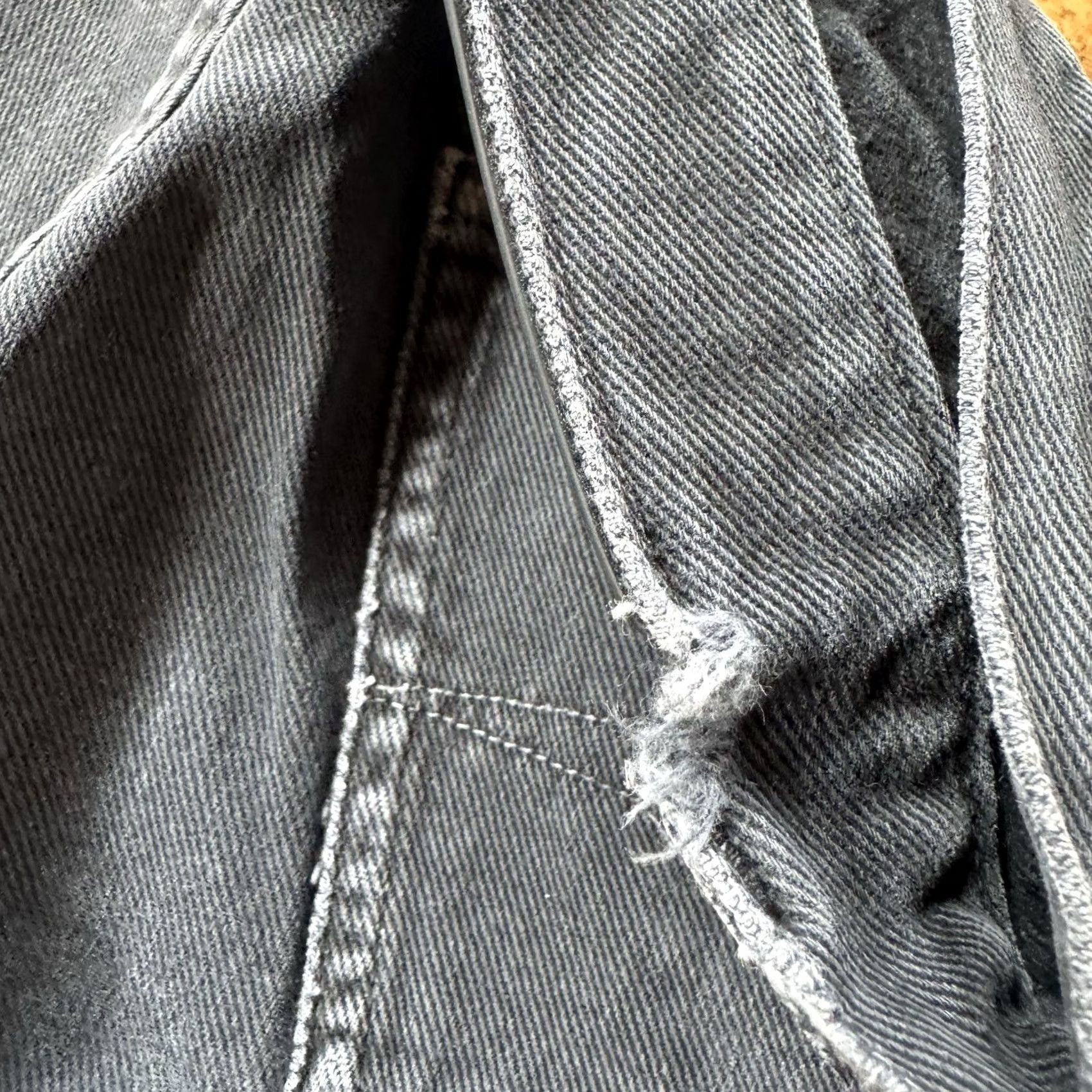 Versace Jeans Couture VINTAGE Versace Jeans Signature 29 x 28 Gray 1980s 80s Jeans Mens Regular Size 29 Inseam 28 Gray Medusa Denim Button Pocket VTG Designer Straight Size US 29 - 7 Thumbnail