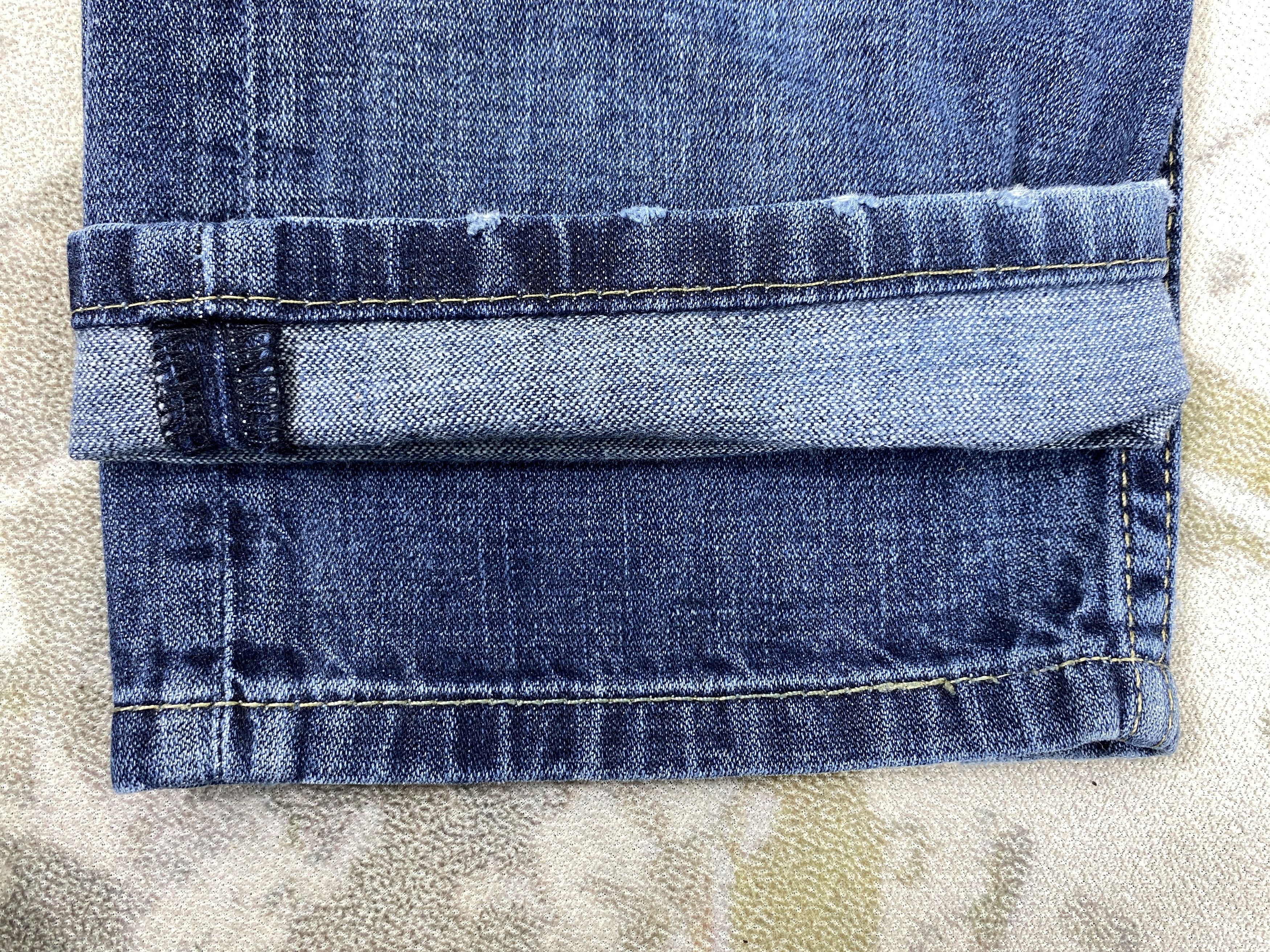 Japanese Brand Dark Blue Vintage Levi's 513 Distressed Denim 30x31.5 JN371 Size US 30 / EU 46 - 14 Thumbnail