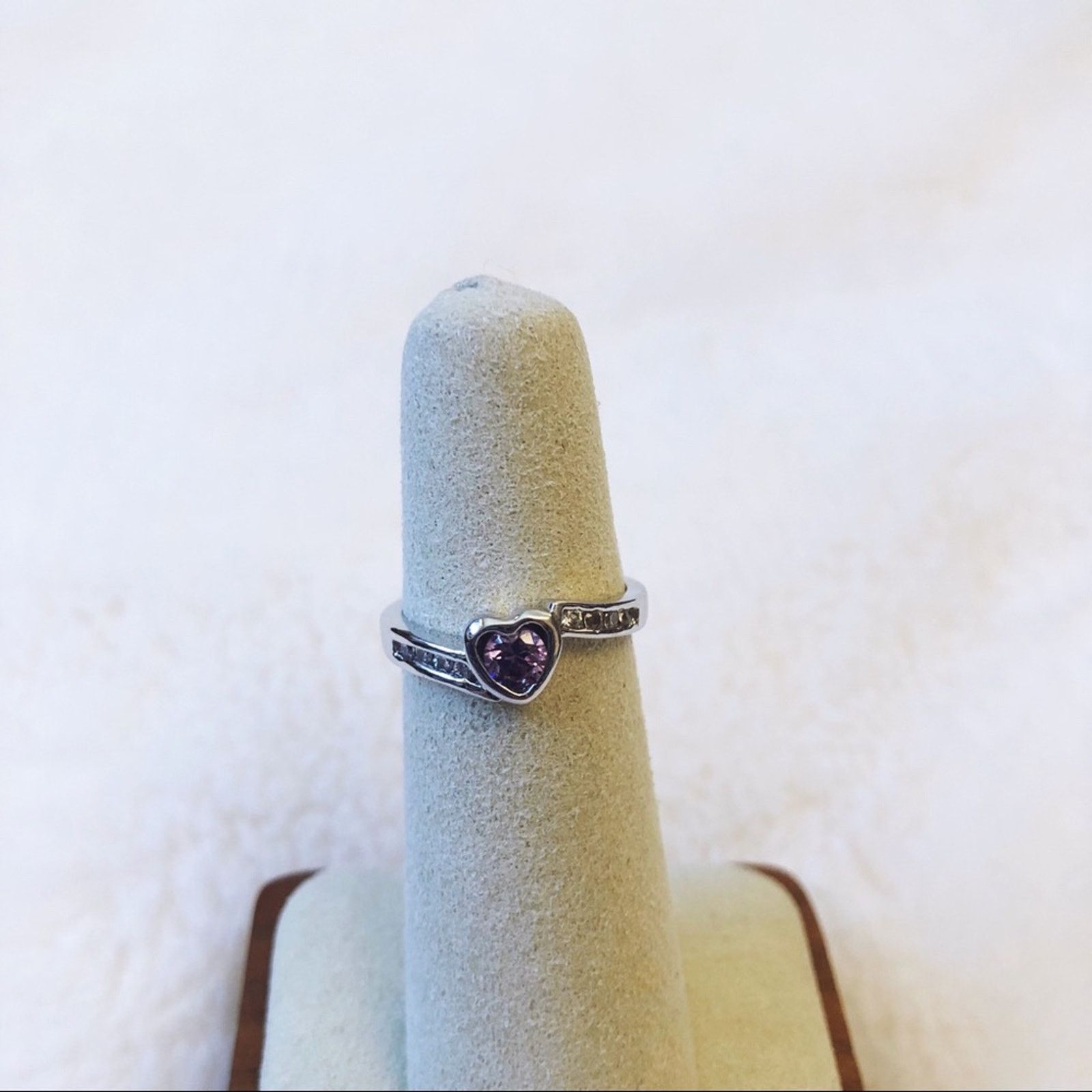 Other Silver Purple Heart Crystal Ring Size ONE SIZE - 5 Thumbnail