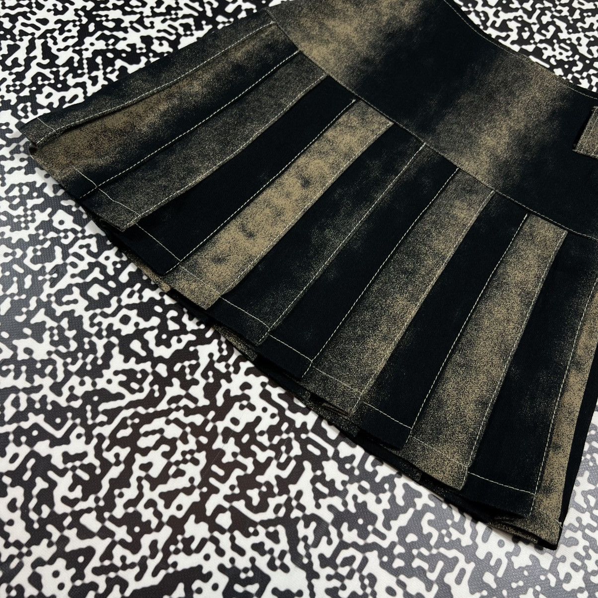 Japanese Brand Vintage Y2K Japanese Style Sexy Retro Wool Flared Mini Skirt Size 26" / US 2 / IT 38 - 9 Thumbnail