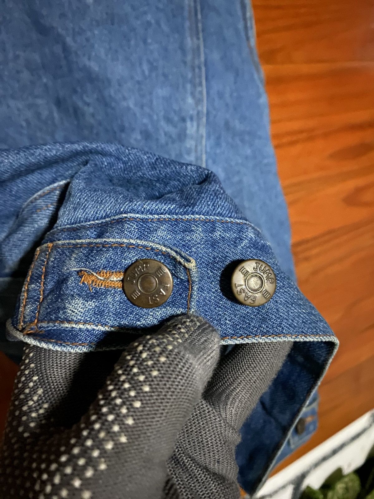 Japanese Brand Vintage Campus Hero Denim Vest Classic Blue Jean Sleeveless Size US L / EU 52-54 / 3 - 9 Thumbnail