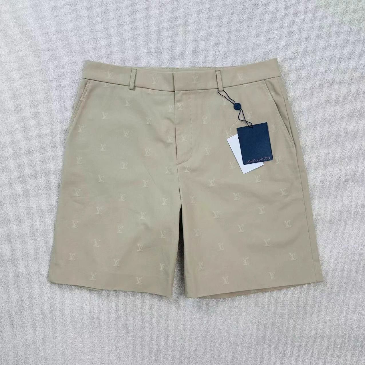 Louis Vuitton LV Pharrell Monogram Jacquard Short 50 Size US 34 / EU 50 - 1 Thumbnail