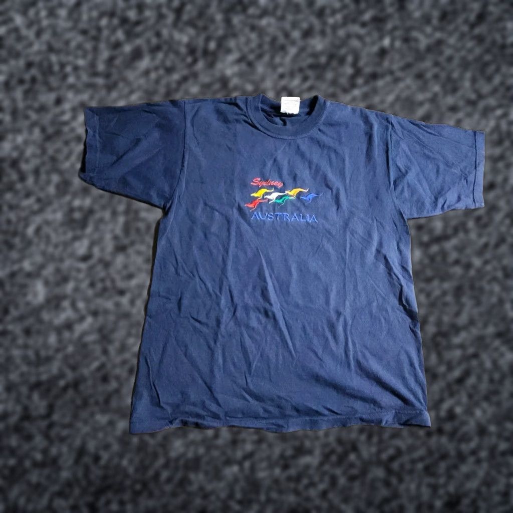 Vintage VINTAGE Mens L Sydney Australia Embroidered Travel Souvenir T Shirt Kangaroo Size US L / EU 52-54 / 3 - 1 Thumbnail