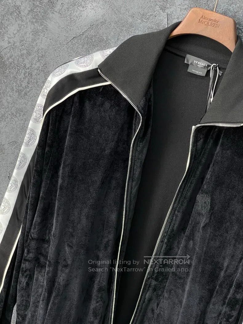 Versace Versace Velvet paneled sleeves Medusa avatar coat Size US XL / EU 56 / 4 - 5 Thumbnail