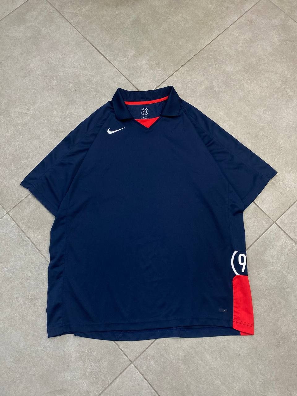 Nike Vintage Nike Total 90 Collared Small Logo Jersey T-Shirt Size US XL / EU 56 / 4 - 3 Thumbnail