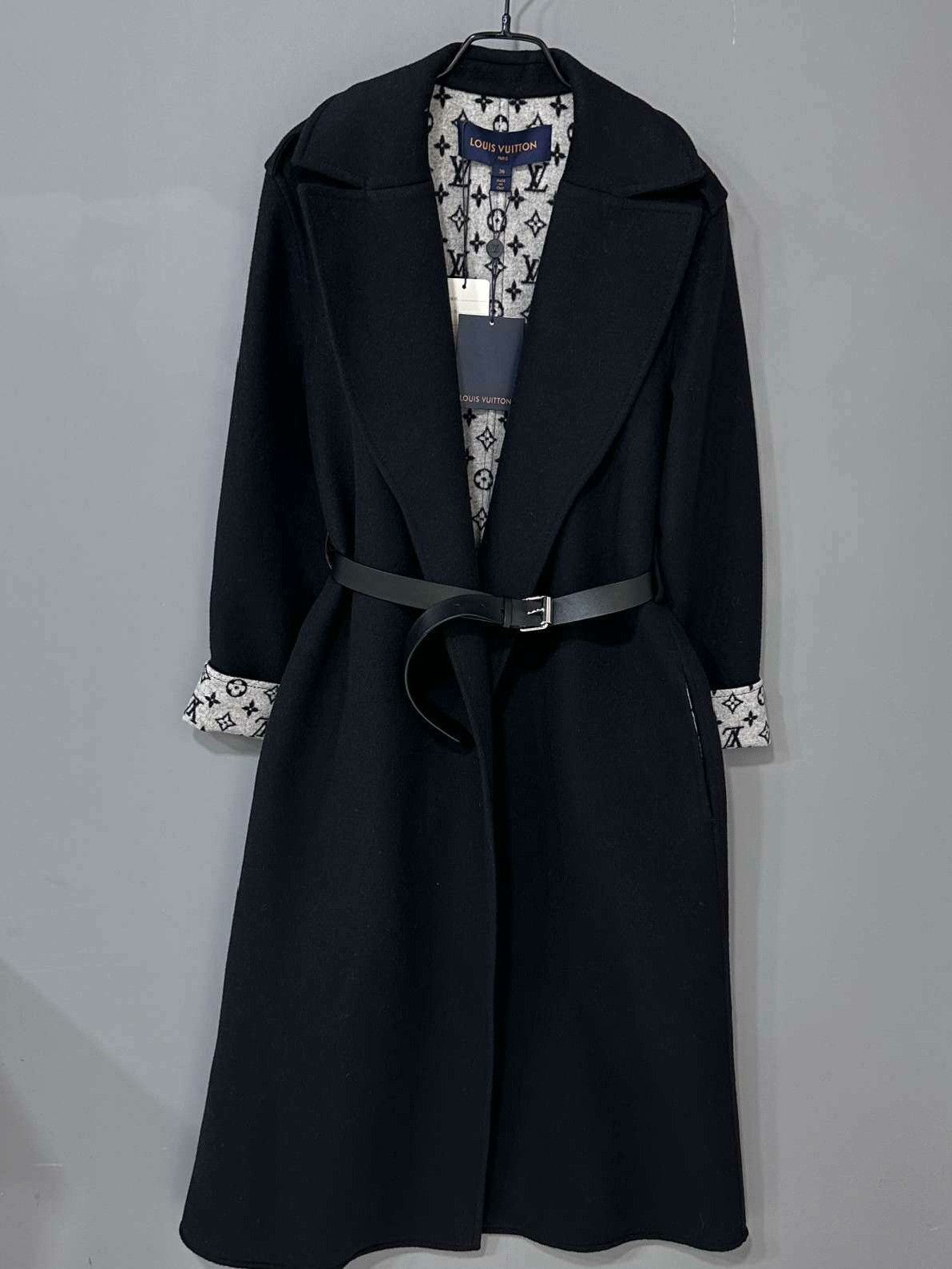 Loro Piana Loro Piana Silk Coat XS Women Size XS / US 0-2 / IT 36-38 - 1 Thumbnail
