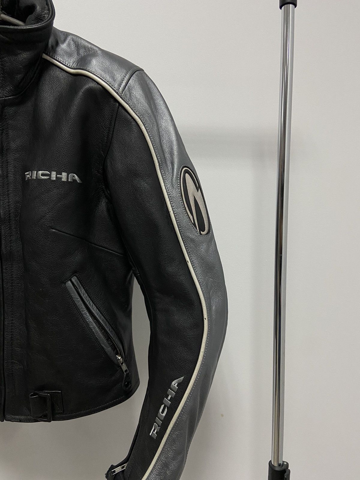 Vintage Richa Vintage Leather Jacket Avant Garde Moto Racing Size US S / EU 44-46 / 1 - 4 Thumbnail