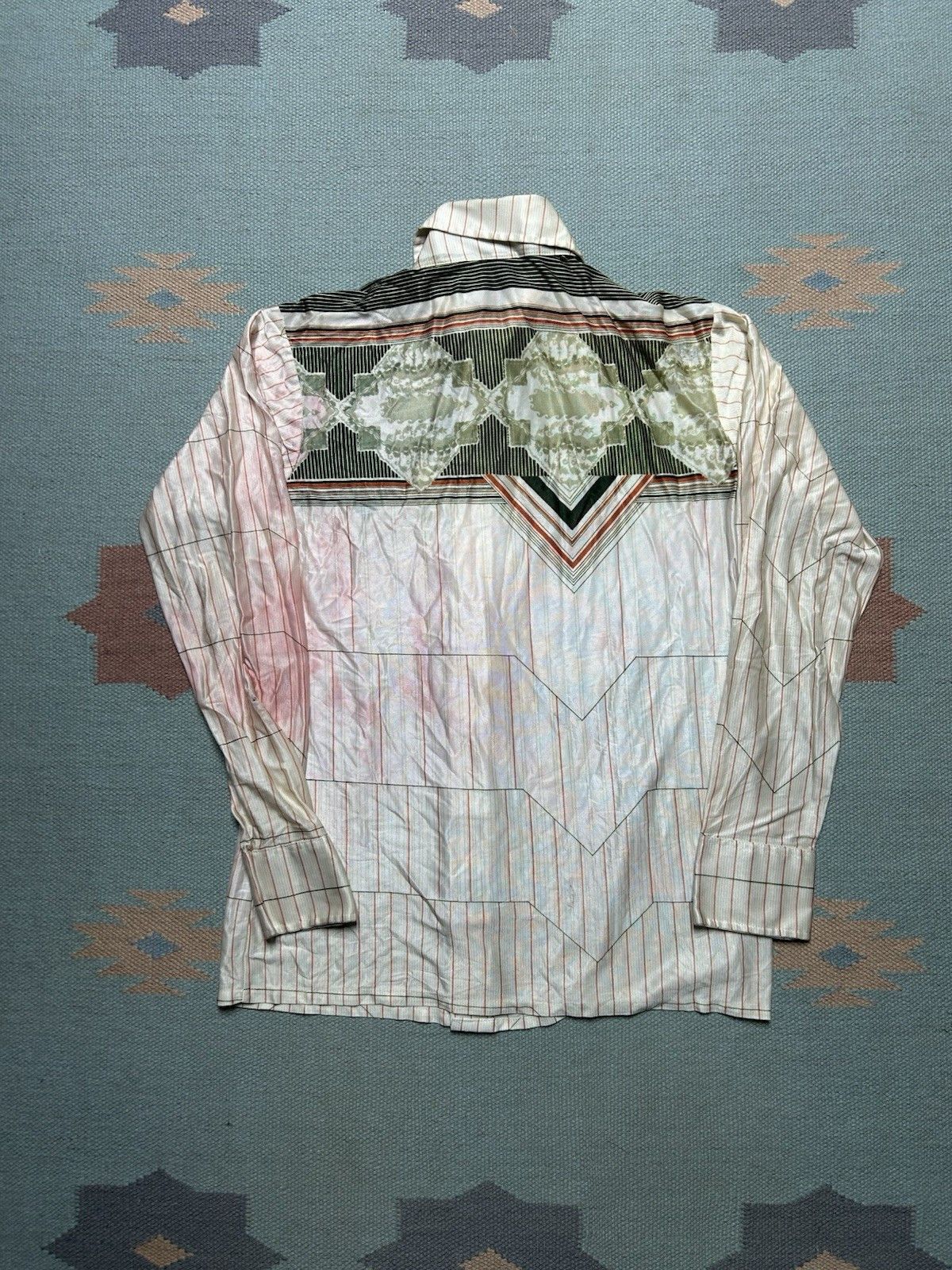 Vintage Vtg 70s button shirt abstract dagger collar distress medium Size US M / EU 48-50 / 2 - 7 Thumbnail