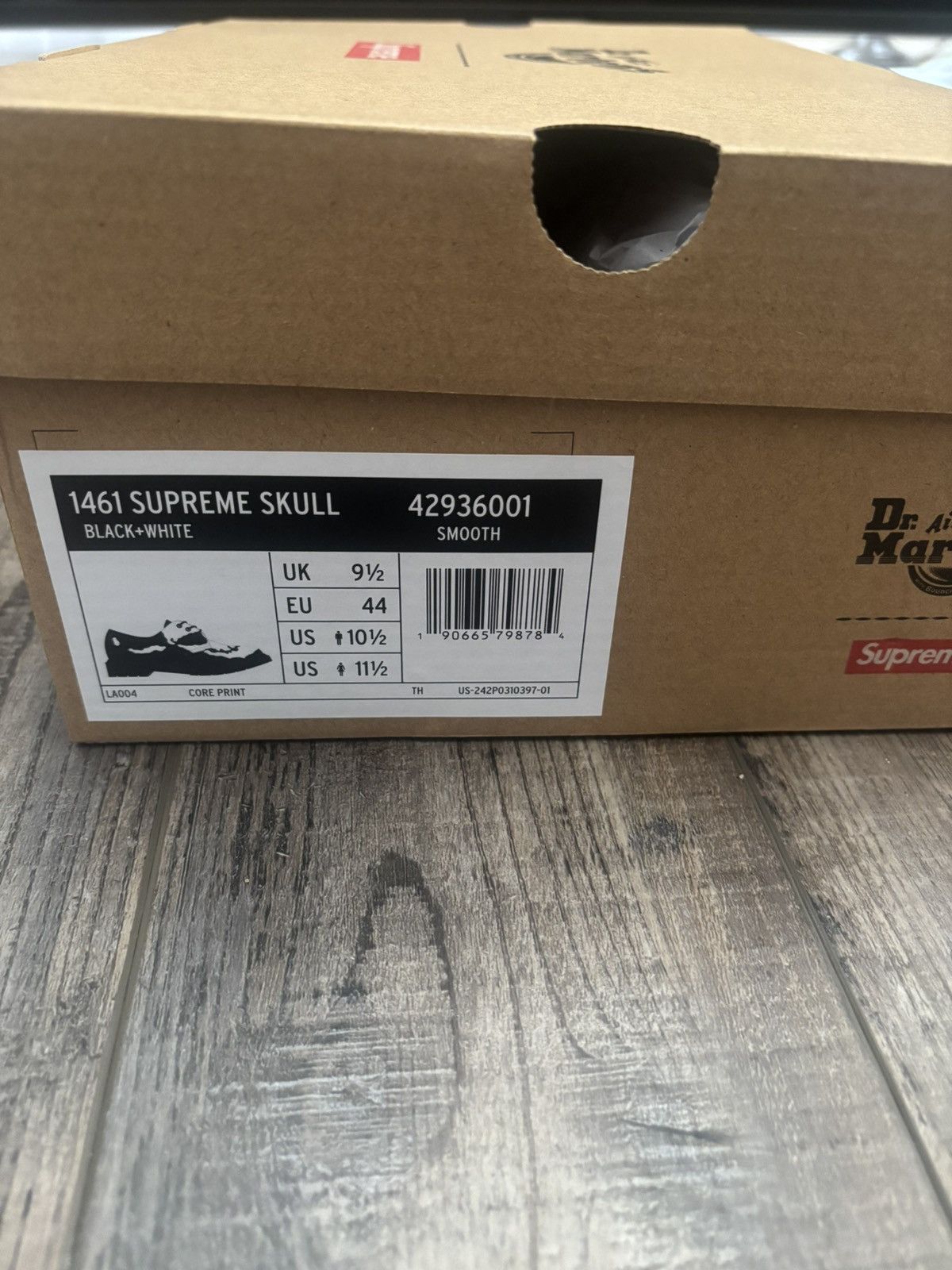 Supreme Dr. Martens 1461 3-Eye Shoe Size US 10.5 / EU 43-44 - 7 Thumbnail