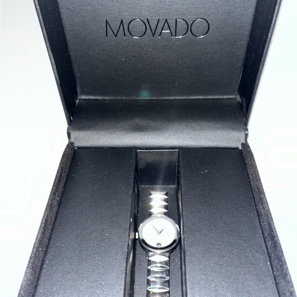 Movado Movado Women’s Mother of Pearl Watch Size ONE SIZE - 8 Thumbnail
