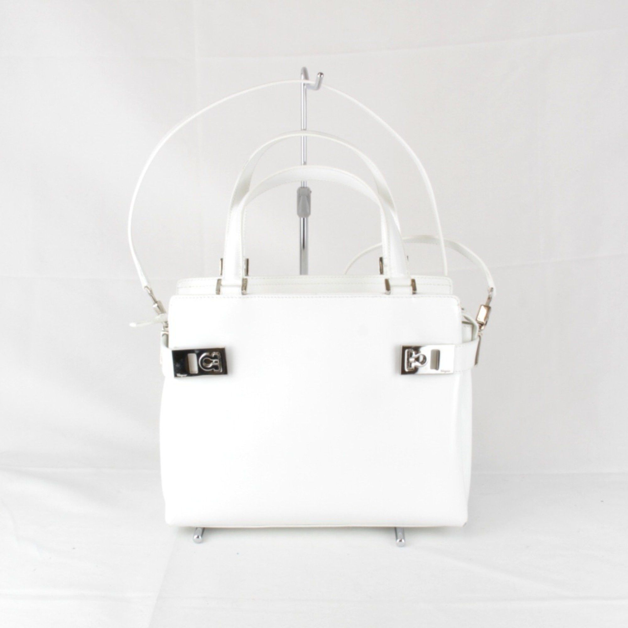 Salvatore Ferragamo handbag leather white ladies