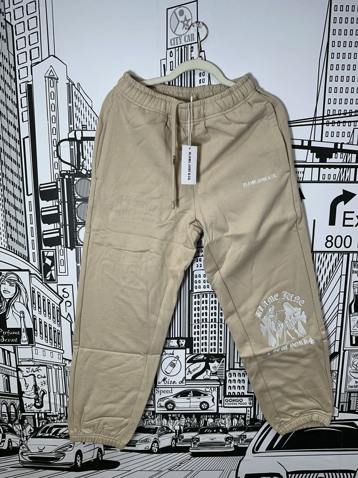 Other Blame June & Co. Gemini Sweatpants 2XL Natural Size US 38 / EU 54 - 1 Thumbnail