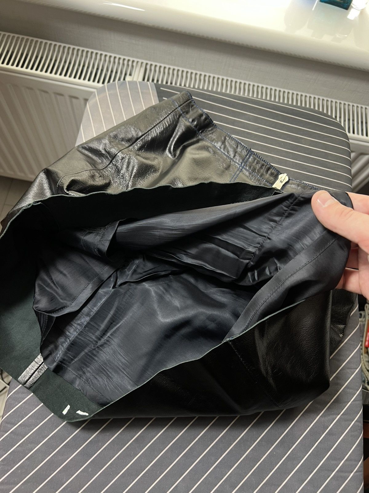 Sandro Sandro Paris Black Leather Mini Skirt Zip Front Size 1 XS Size 28" / US 6 / IT 42 - 13 Thumbnail