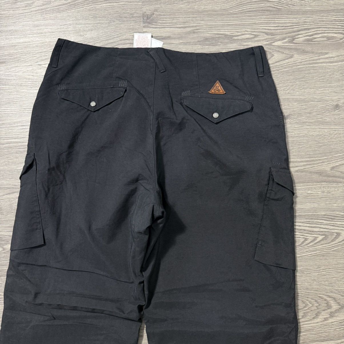 Nike ACG Nike ACG paracute Cargo Size US 36 / EU 52 - 4 Thumbnail