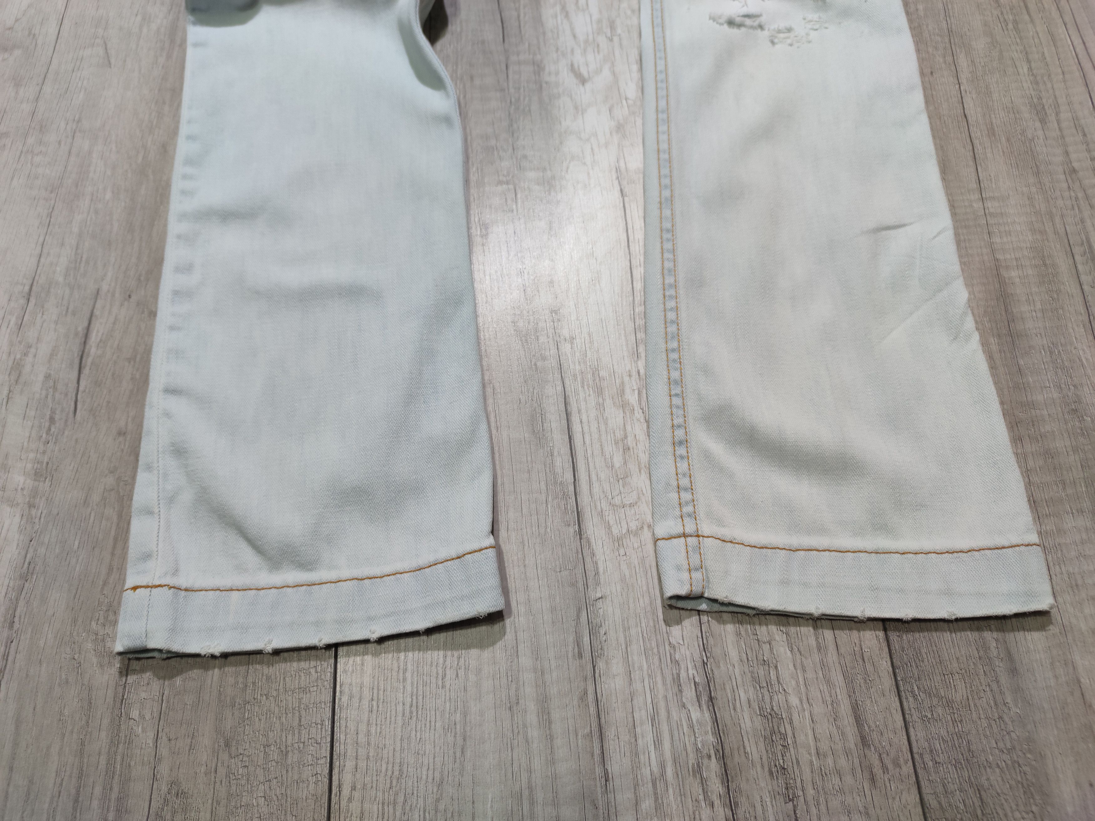 Dolce & Gabbana Vintage Dolce Gabbana Light Blue Distressed Jeans Size 27" / US 4 / IT 40 - 7 Thumbnail