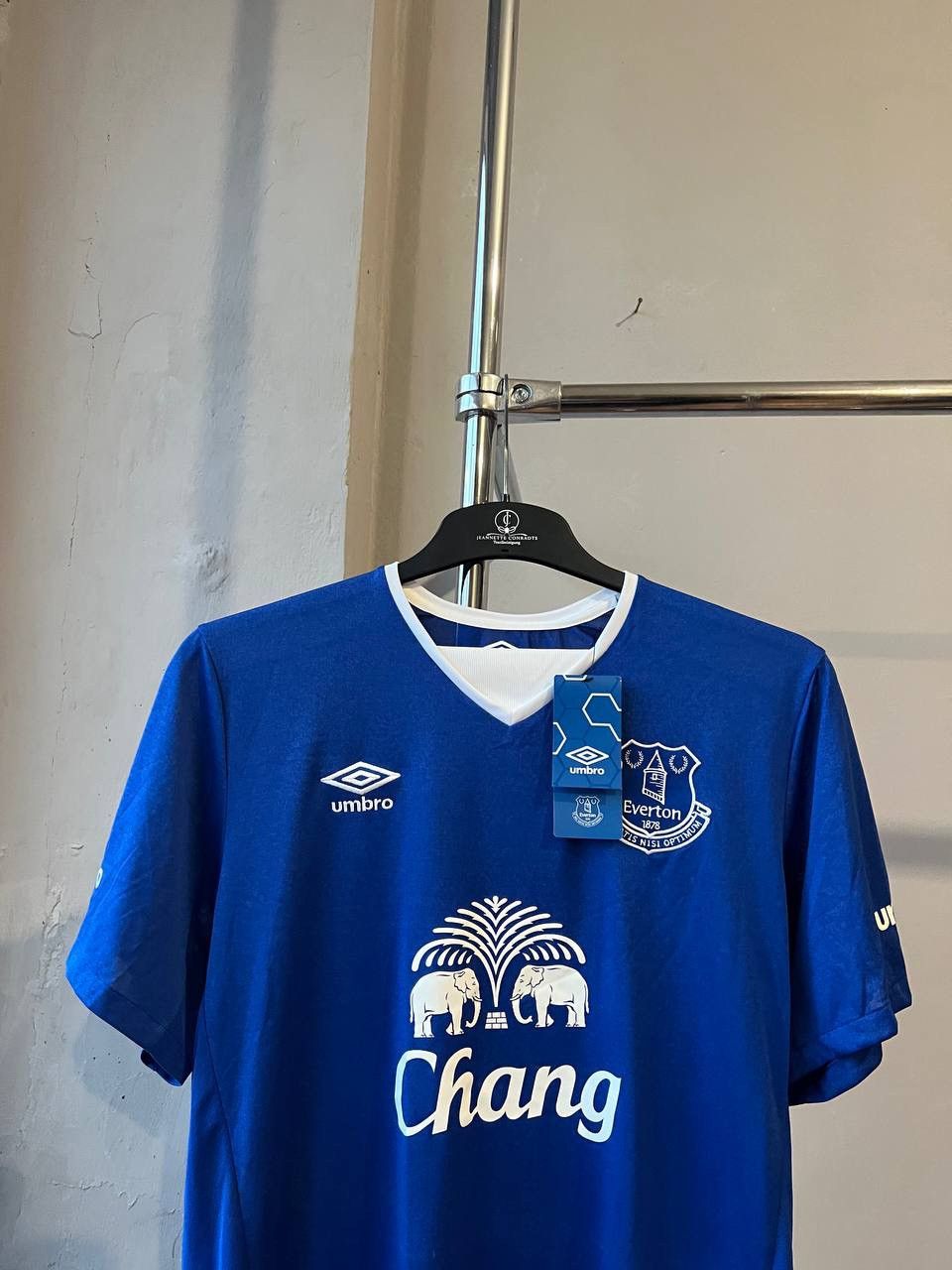 Umbro NEW 2016/17 EVERTON HOME SOCCER JERSEY FOOTBALL SHIRT UMBRO Size US L / EU 52-54 / 3 - 3 Thumbnail