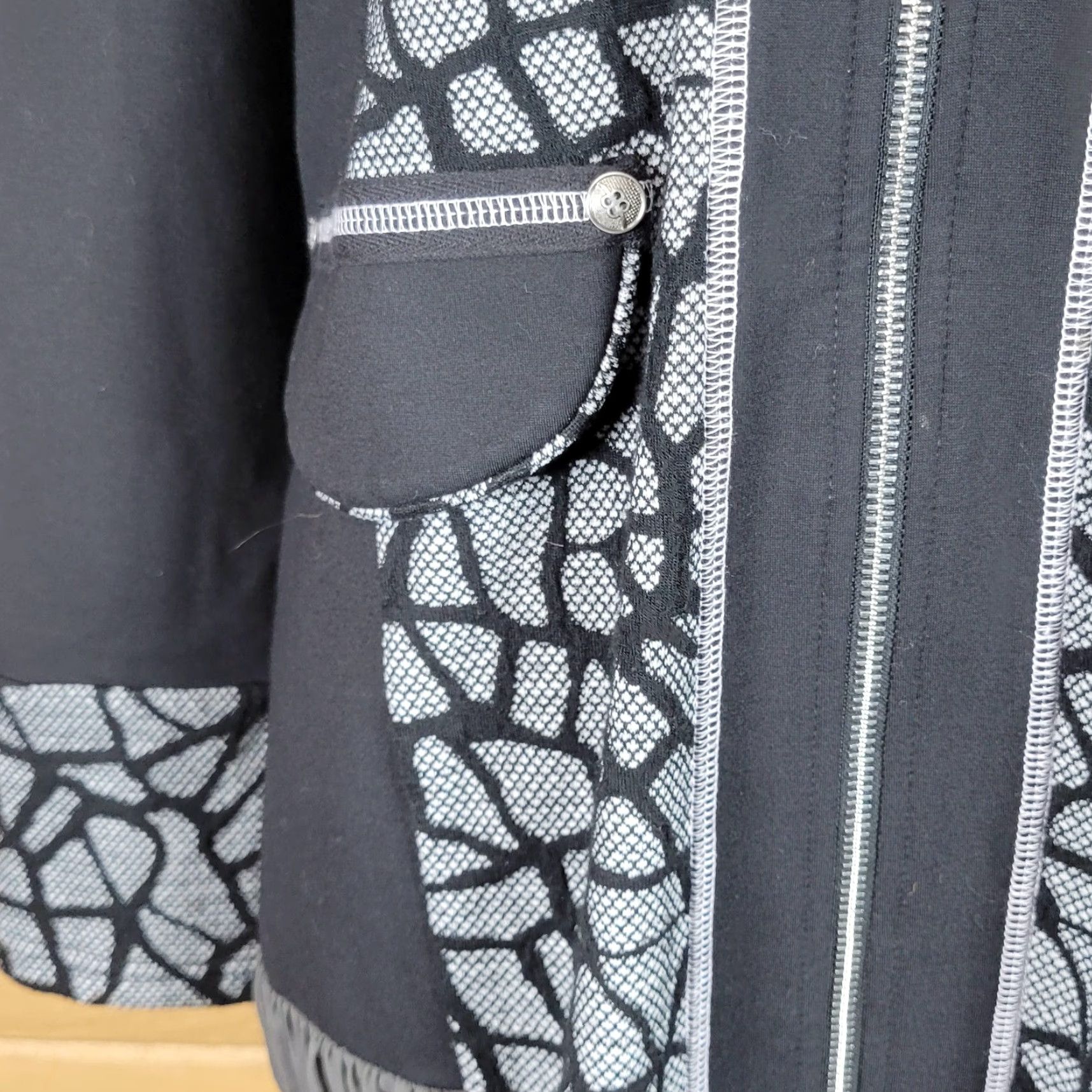 Vintage Dzhavael Womens Sweater Jacket Zip Up Long Sleeve Black Size Large Size L / US 10 / IT 46 - 3 Thumbnail